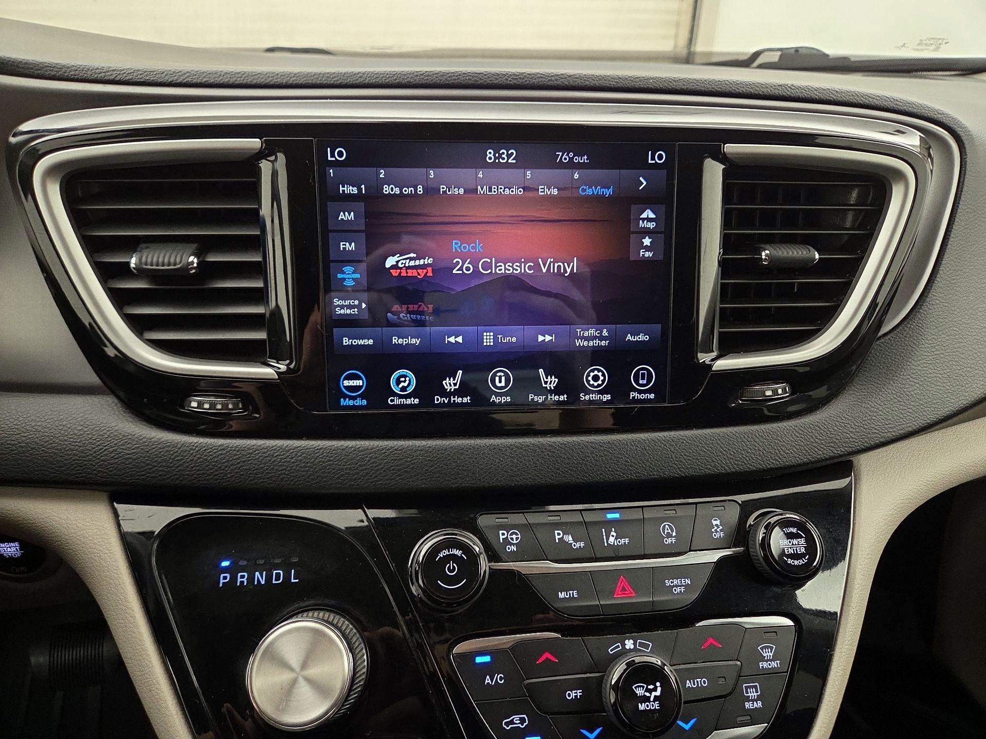 Thumbnail: 2020 Chrysler Pacifica - 15