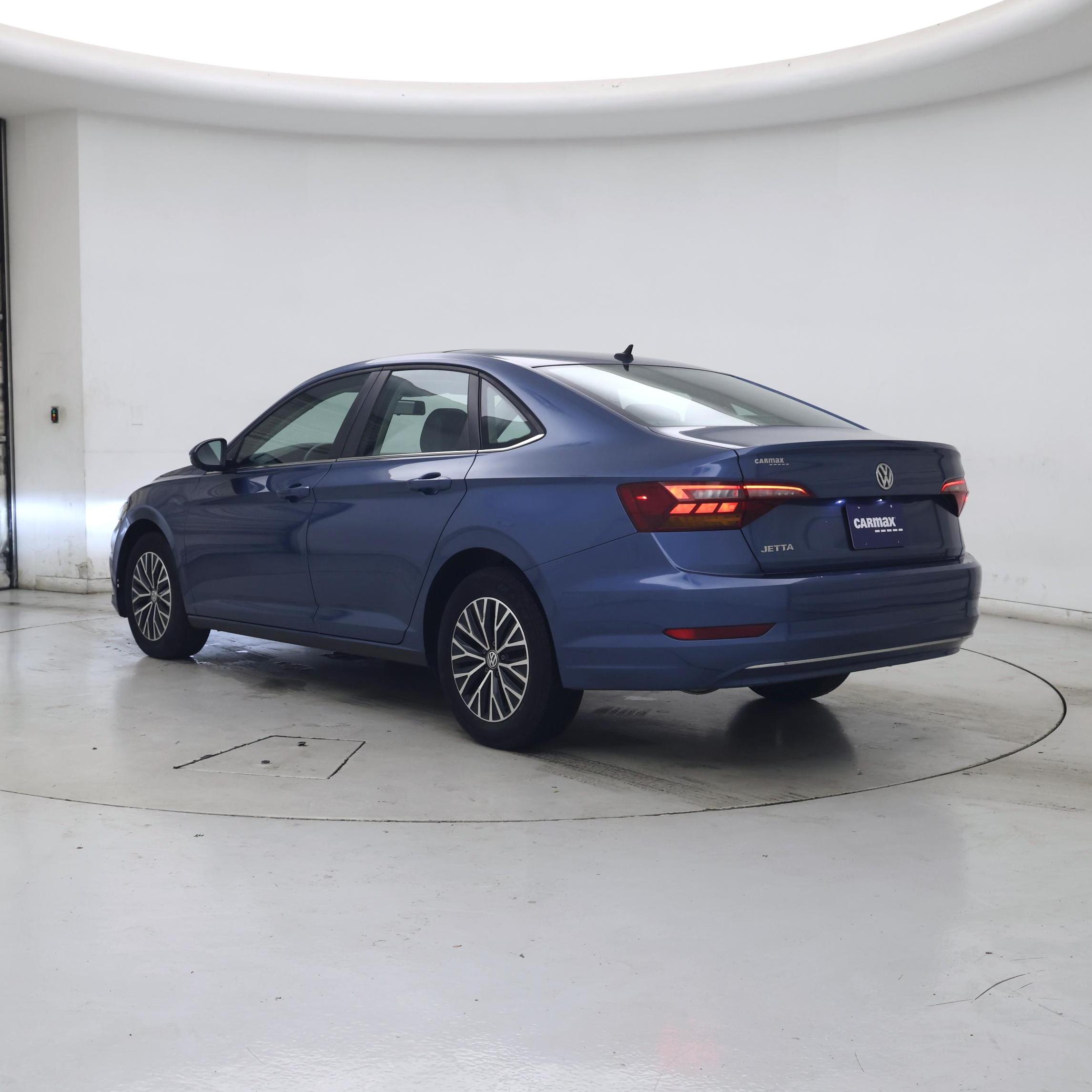 Thumbnail: 2019 Volkswagen Jetta - 2