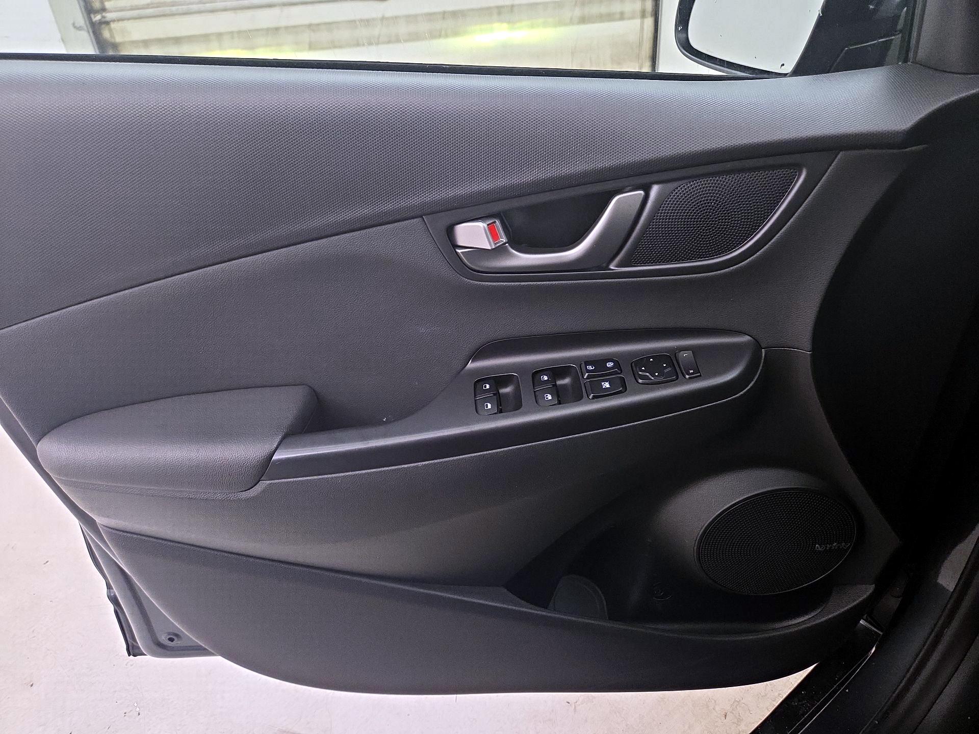 Thumbnail: 2019 Hyundai Kona - 12