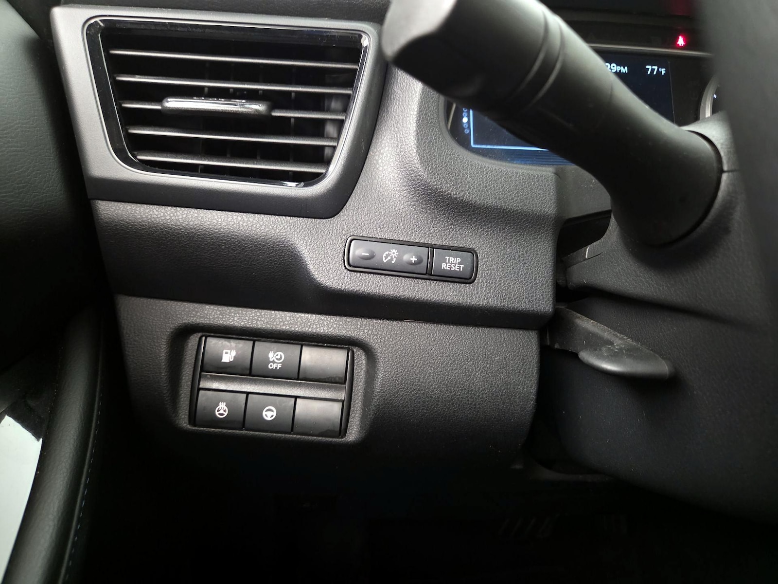 2022 Nissan LEAF SL Plus - Photo 14