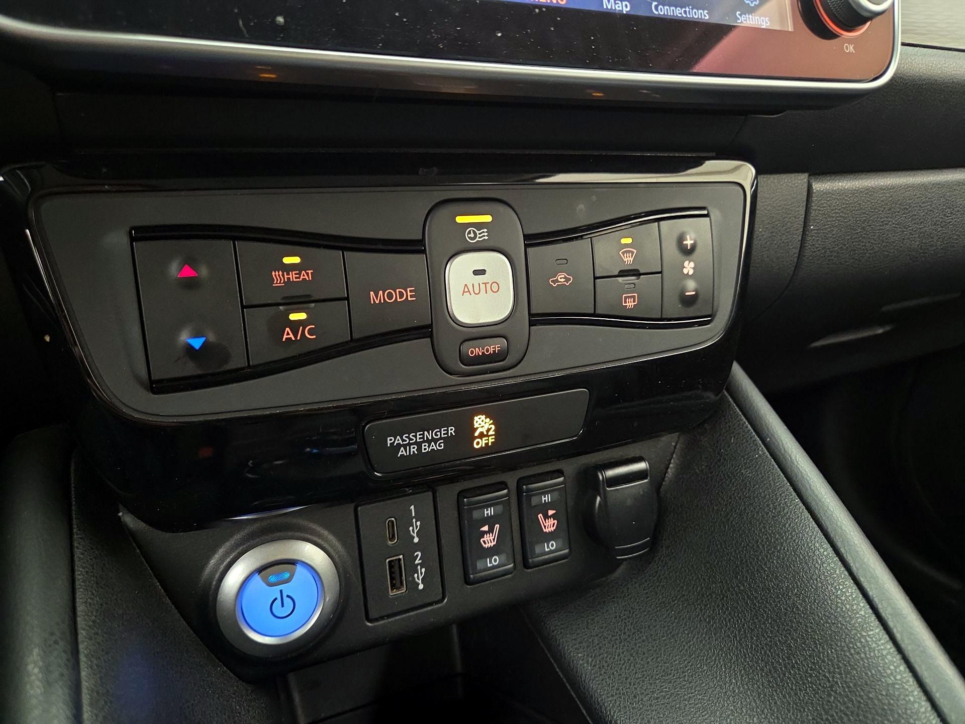 Thumbnail: 2022 Nissan Leaf - 17