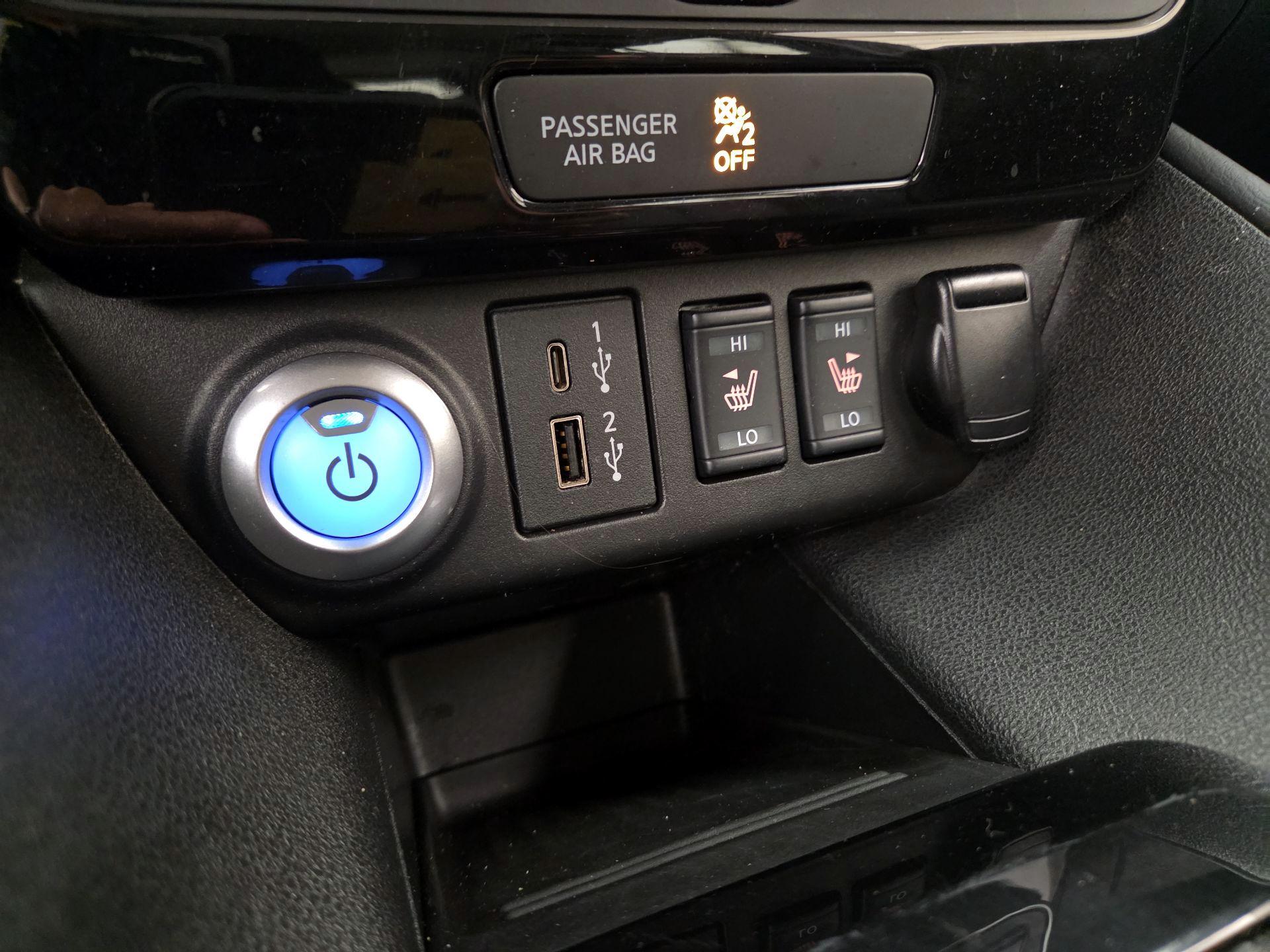 Thumbnail: 2022 Nissan Leaf - 19