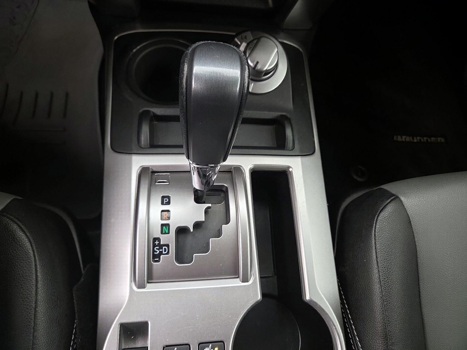 2018 Toyota 4Runner SR5 Premium - Photo 19