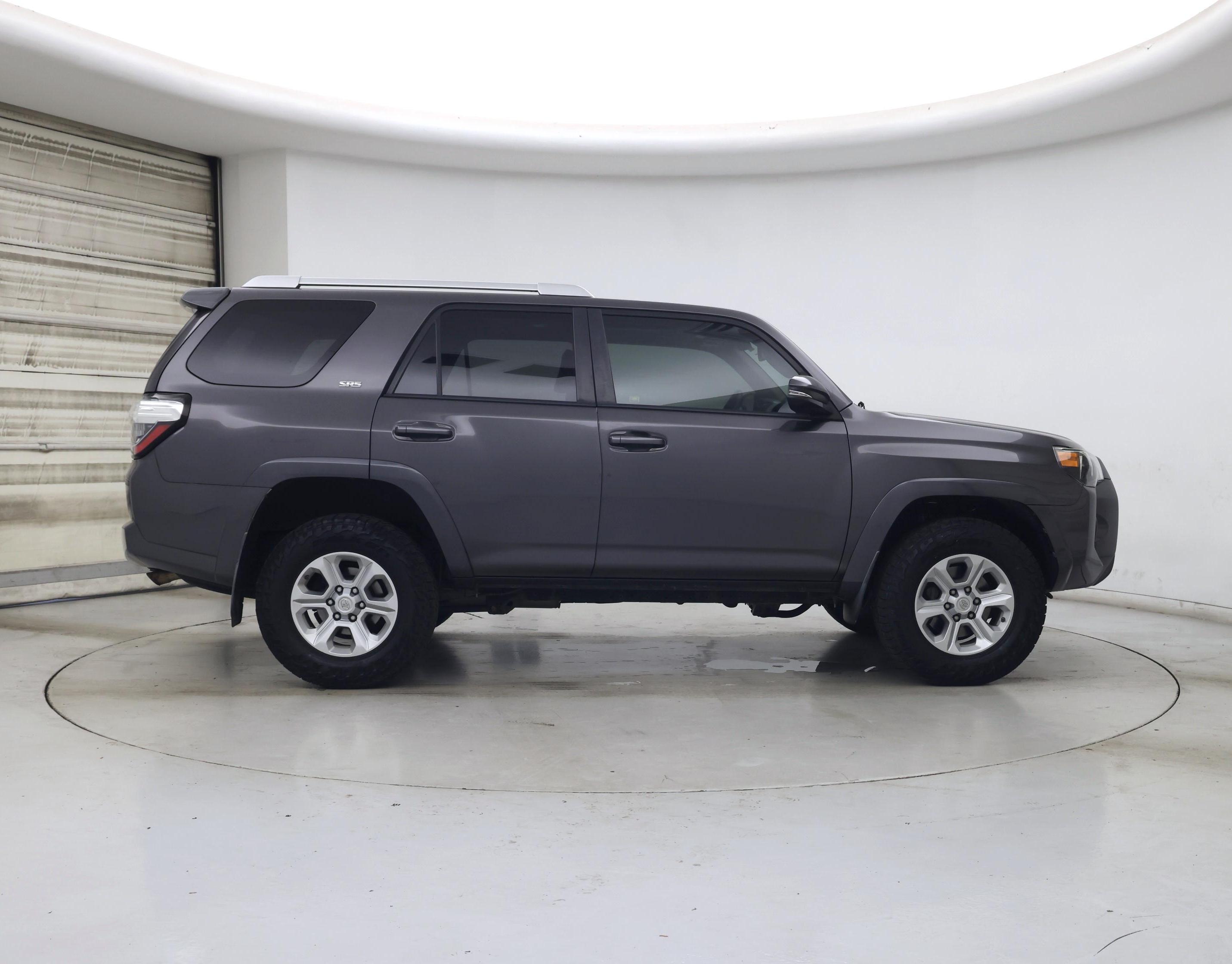 Thumbnail: 2018 Toyota 4Runner - 7