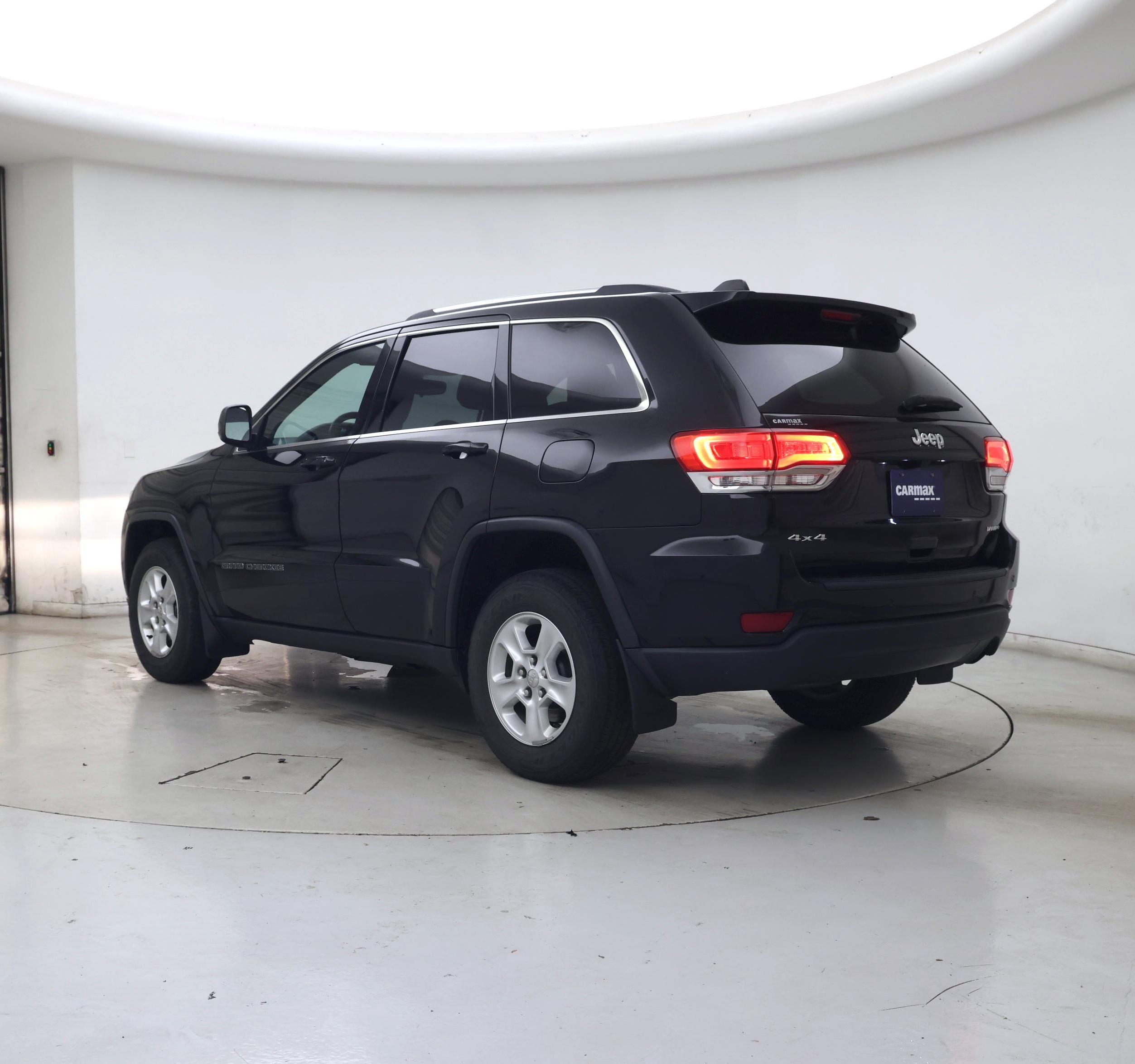 Thumbnail: 2017 Jeep Grand Cherokee - 2
