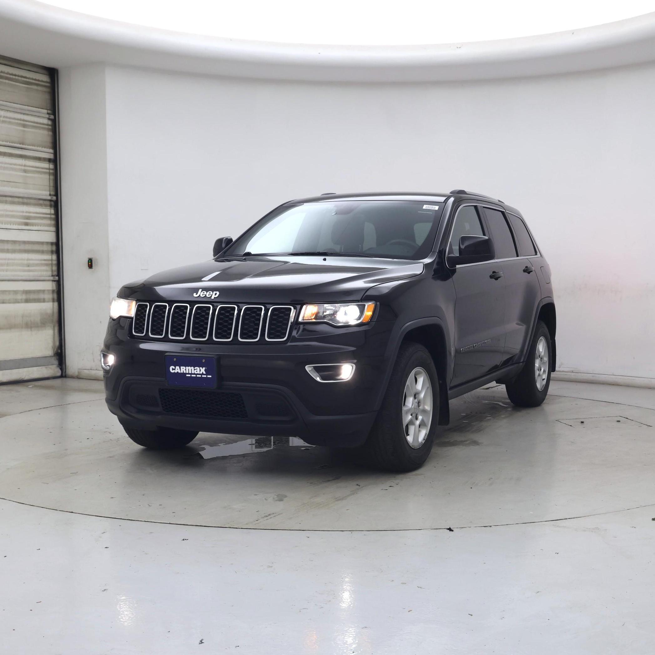 Thumbnail: 2017 Jeep Grand Cherokee - 4