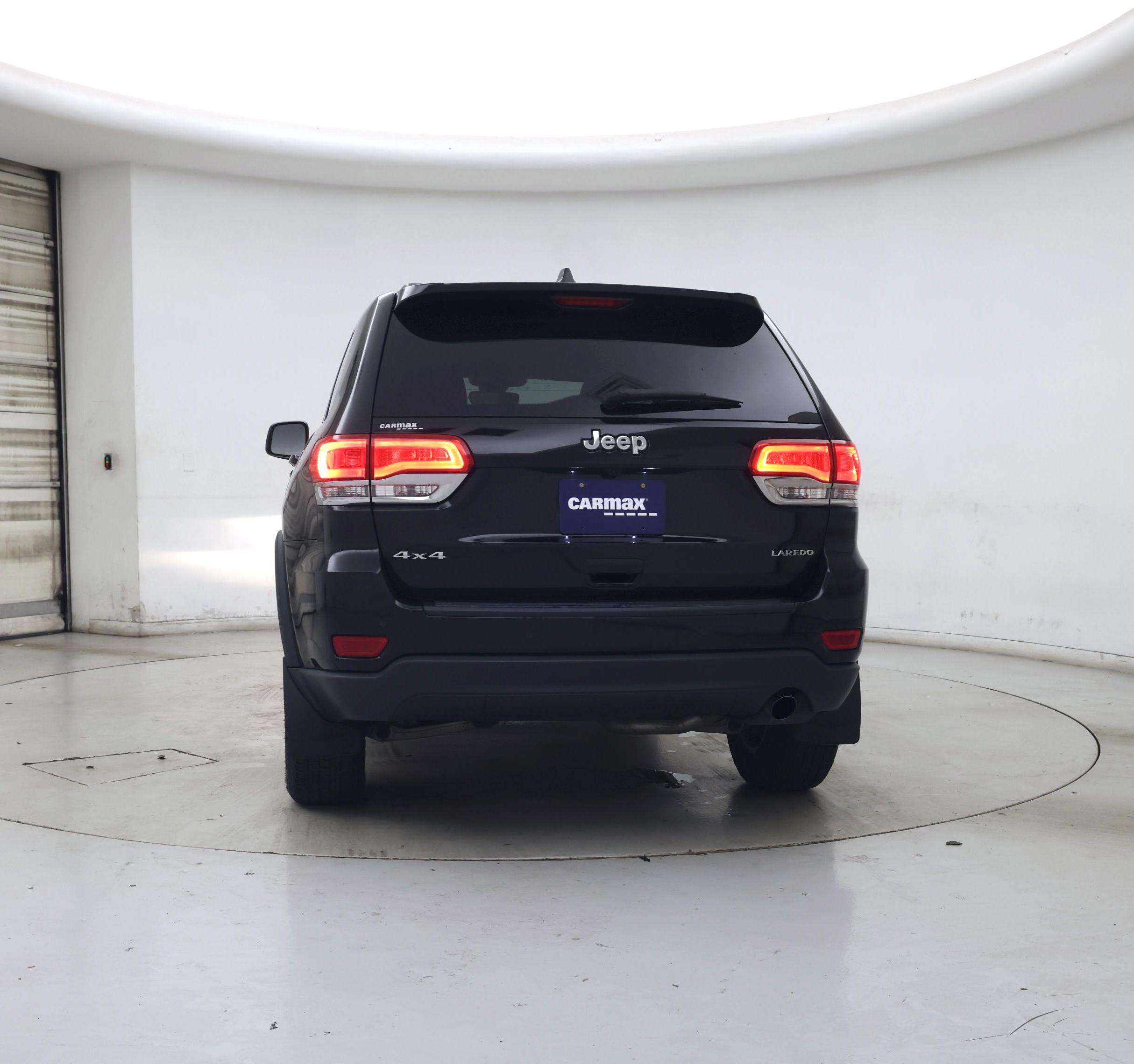 Thumbnail: 2017 Jeep Grand Cherokee - 6
