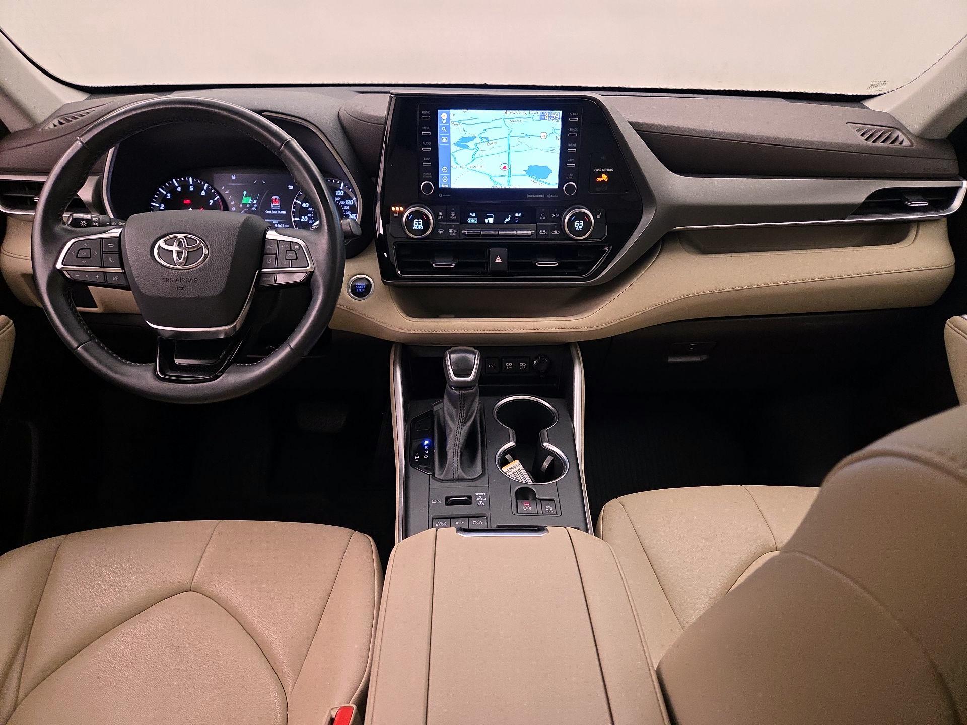 Thumbnail: 2021 Toyota Highlander - 9