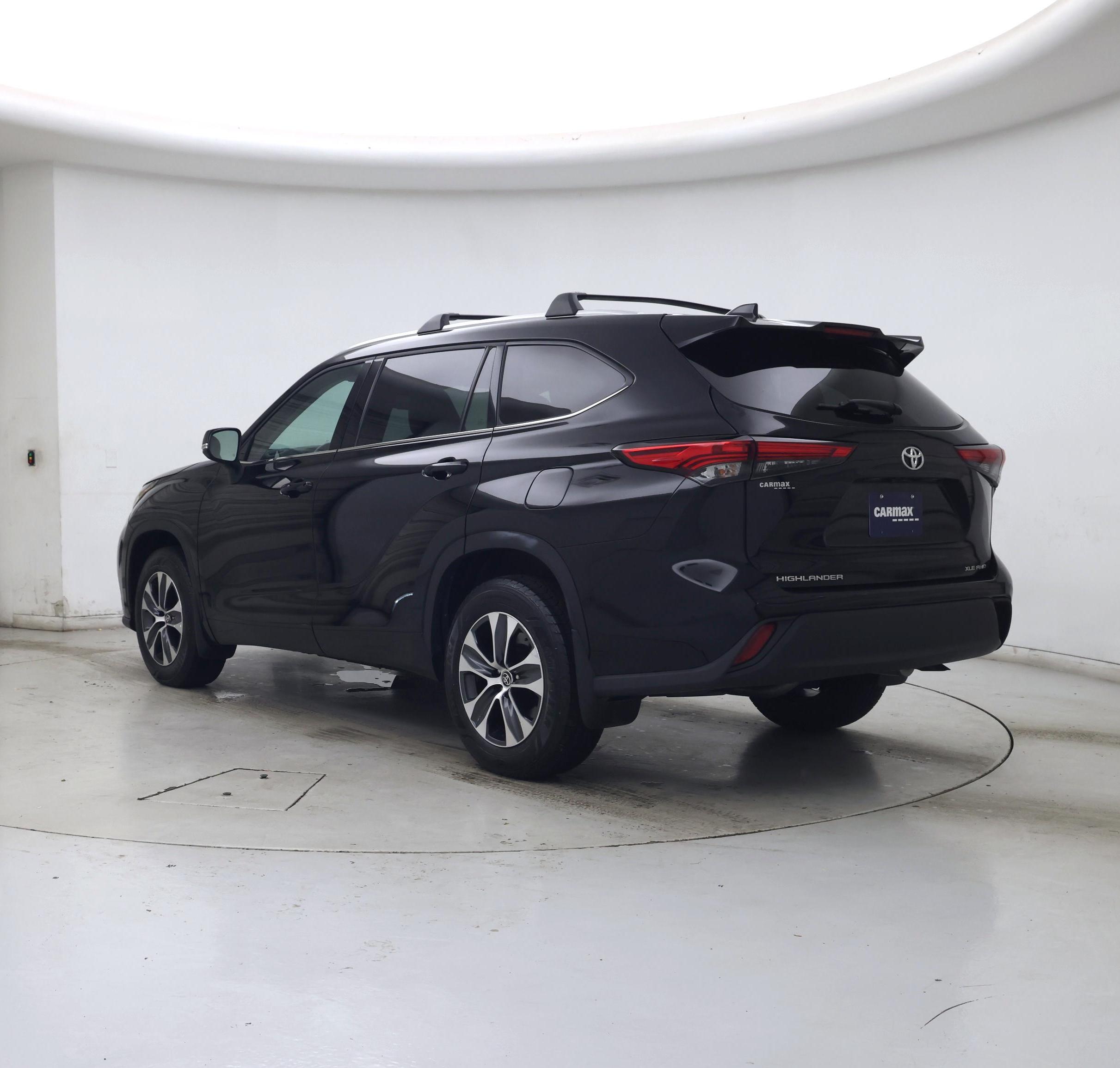Thumbnail: 2021 Toyota Highlander - 2