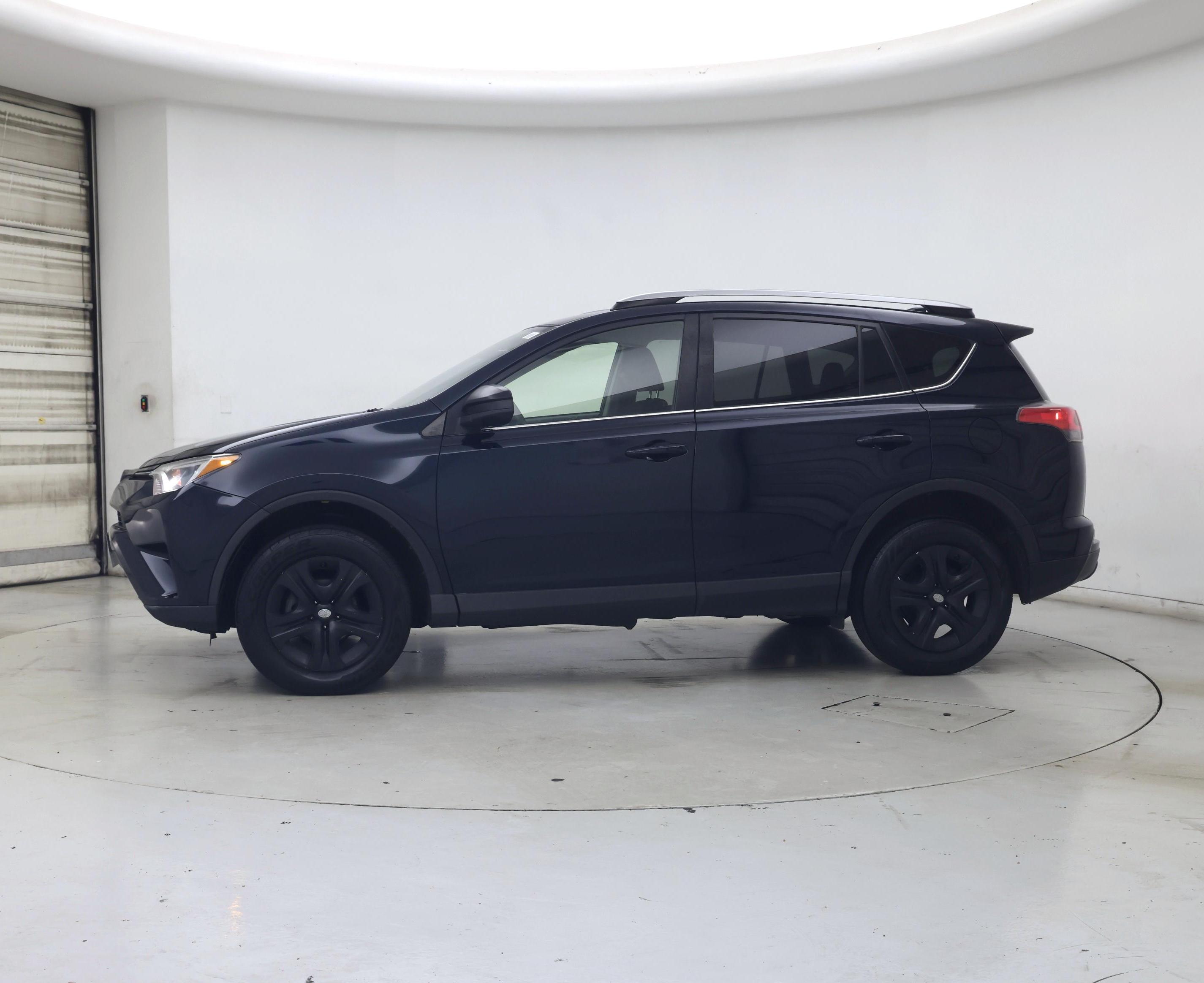 Thumbnail: 2017 Toyota RAV4 - 3