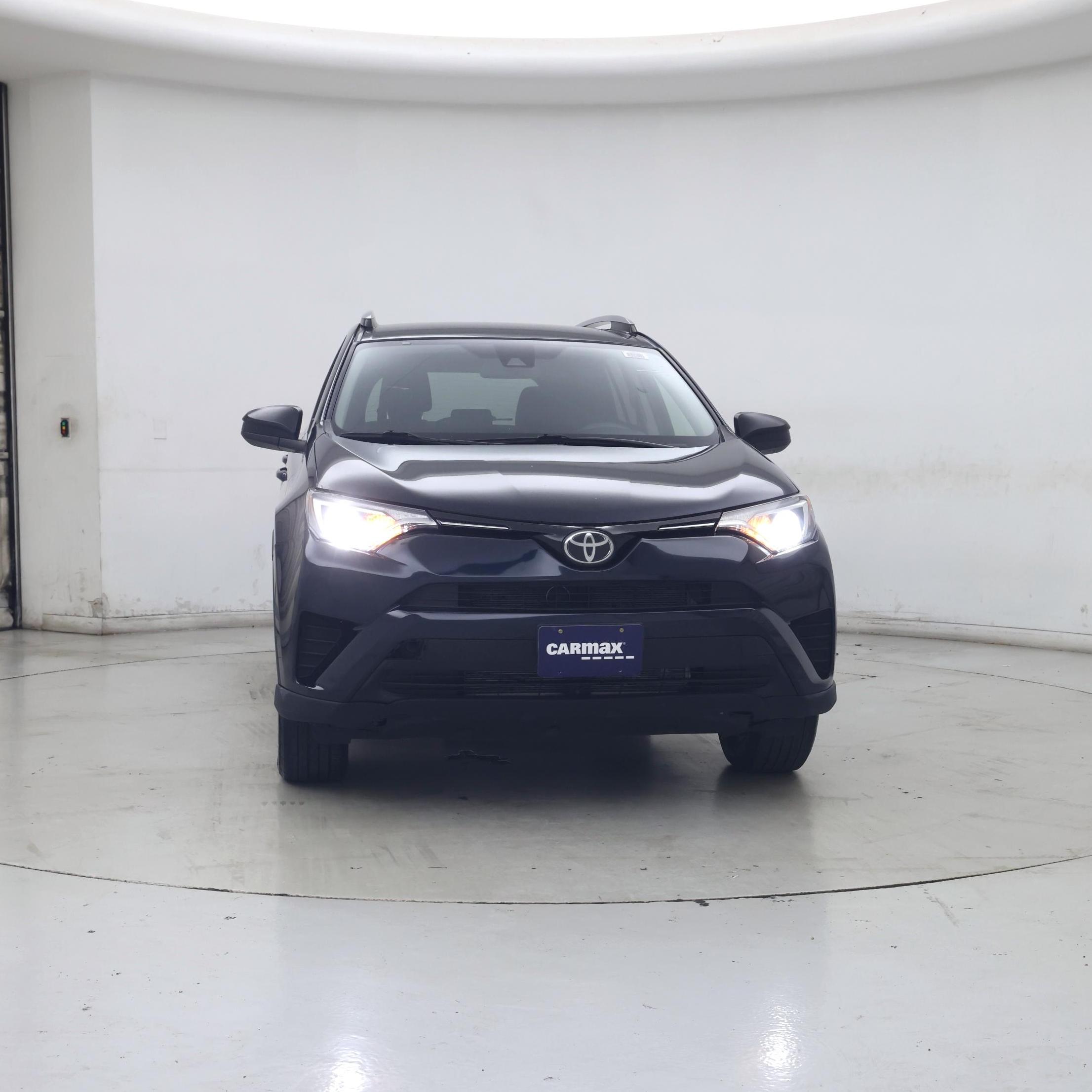 Thumbnail: 2017 Toyota RAV4 - 5