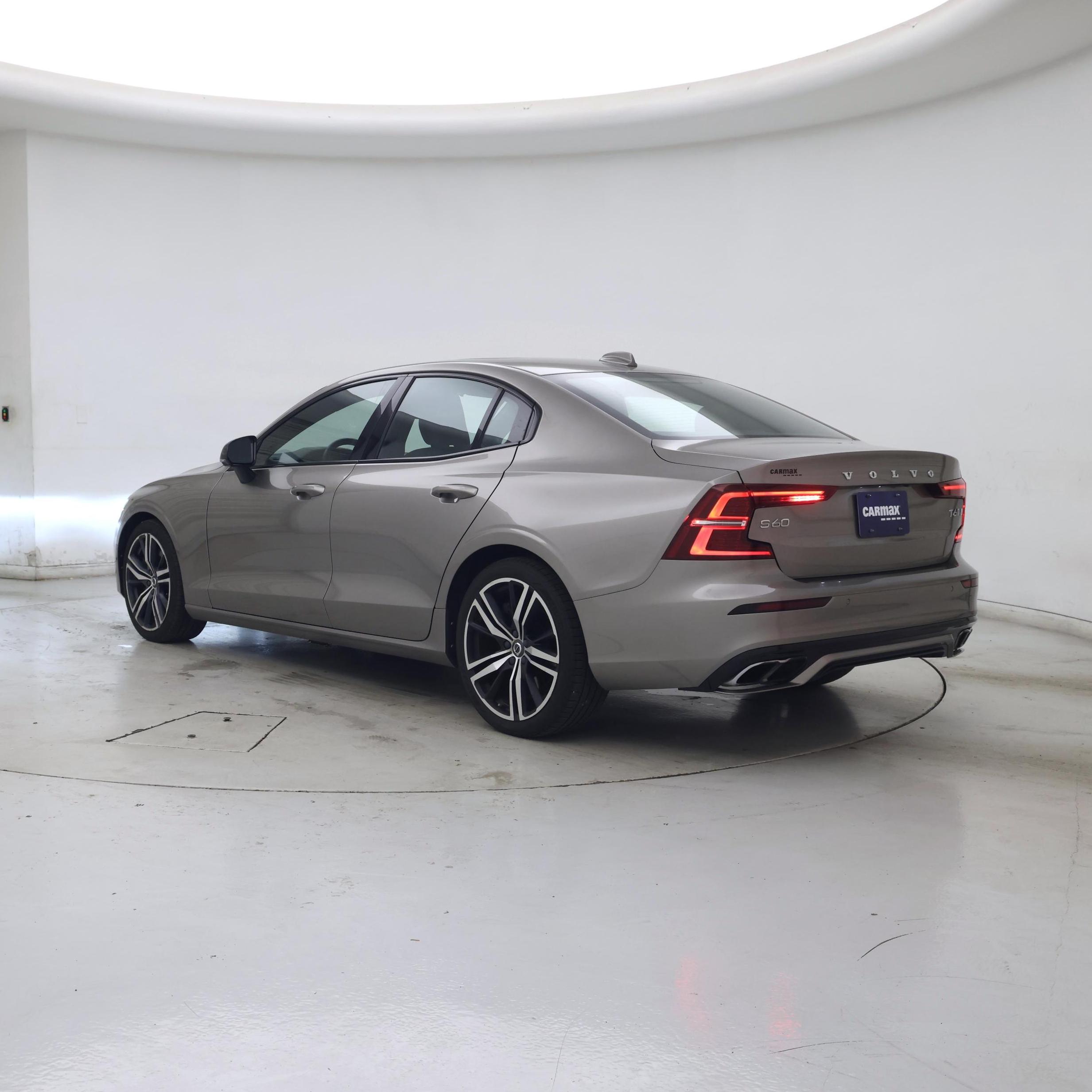Thumbnail: 2019 Volvo S60 - 2