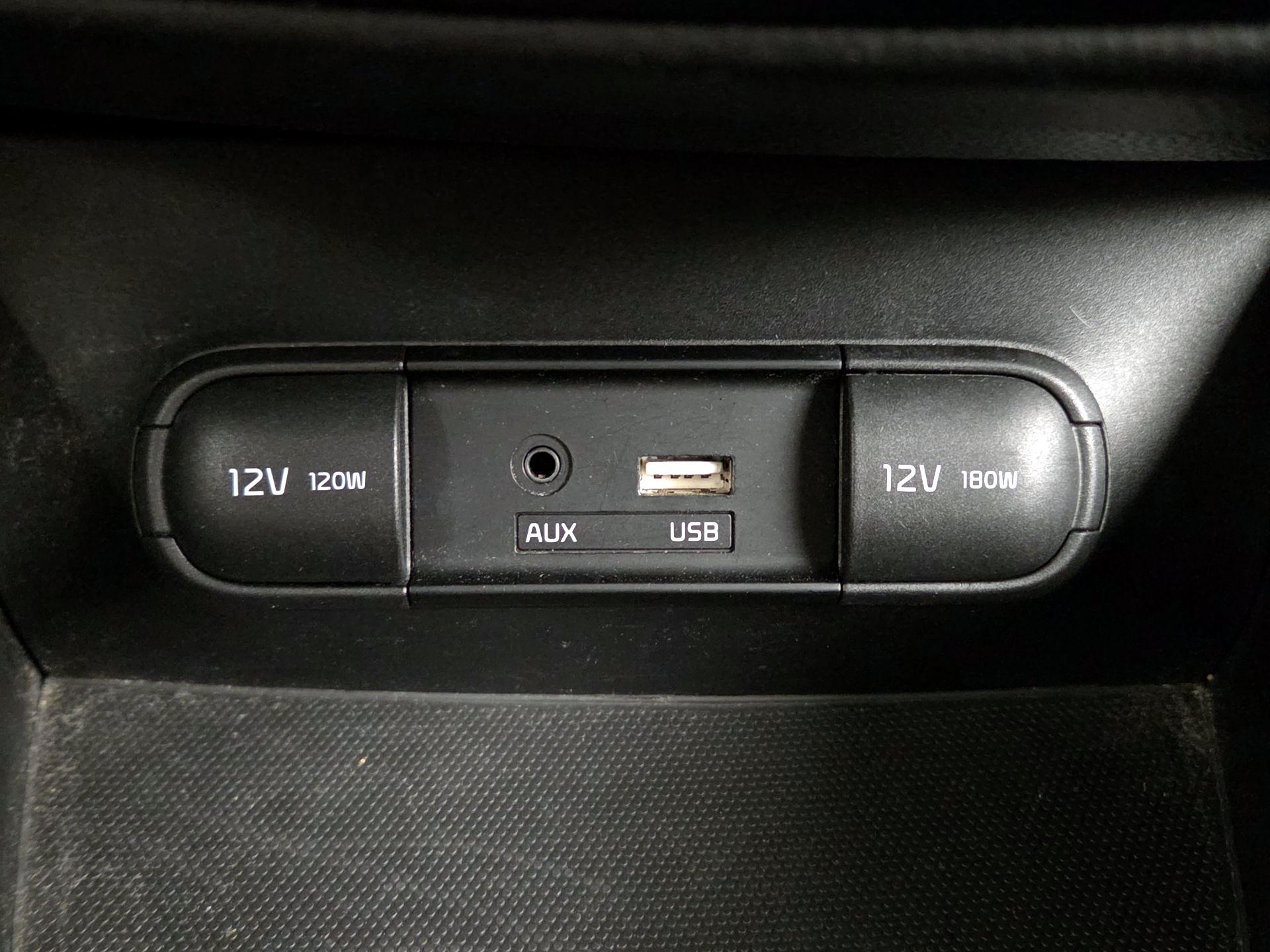 Thumbnail: 2016 Kia Soul - 18