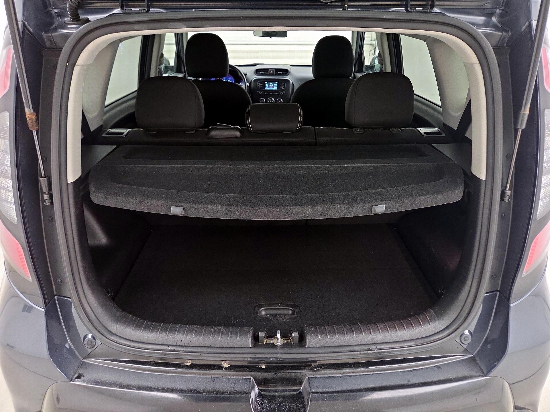 Thumbnail: 2016 Kia Soul - 20