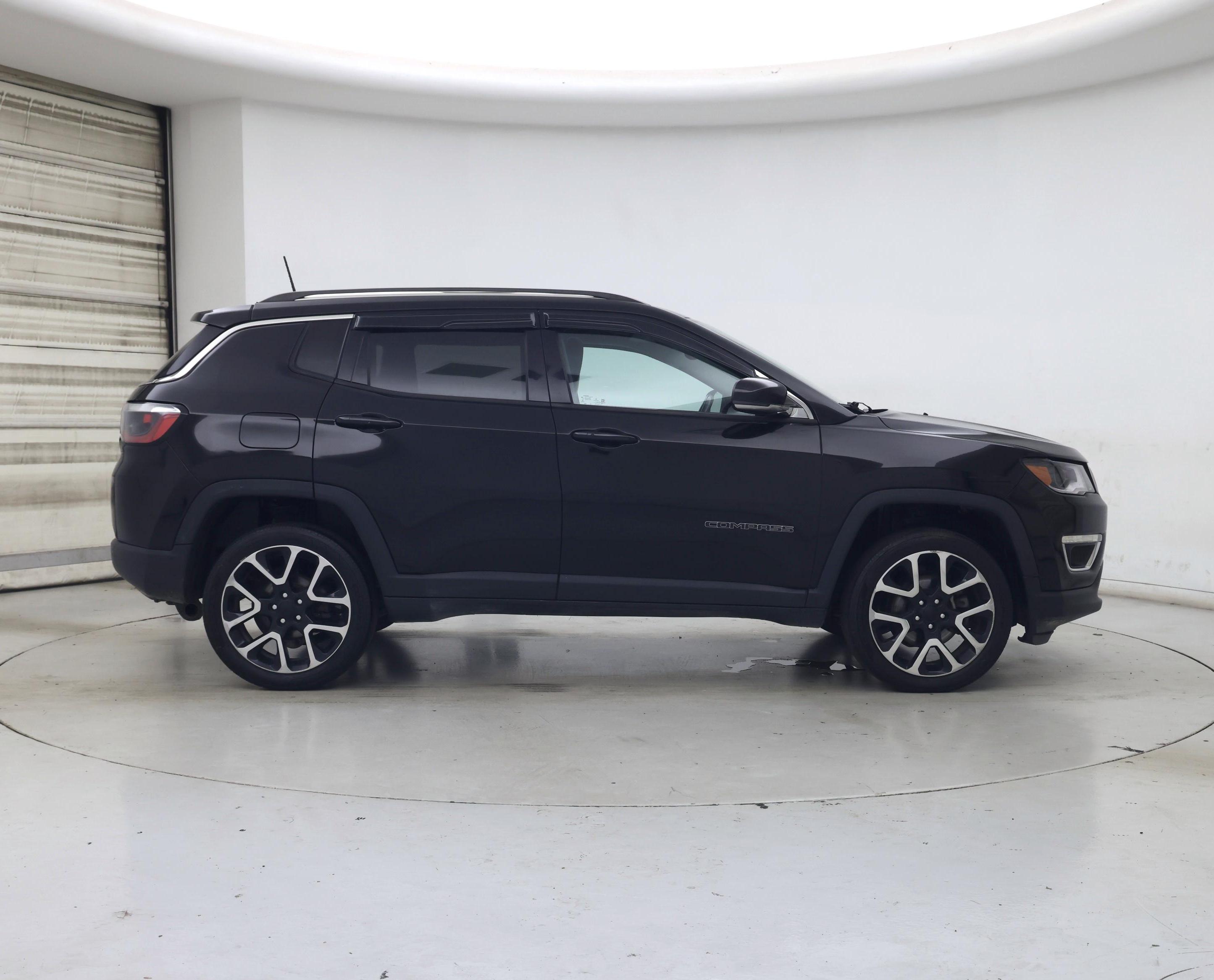Thumbnail: 2018 Jeep Compass - 7