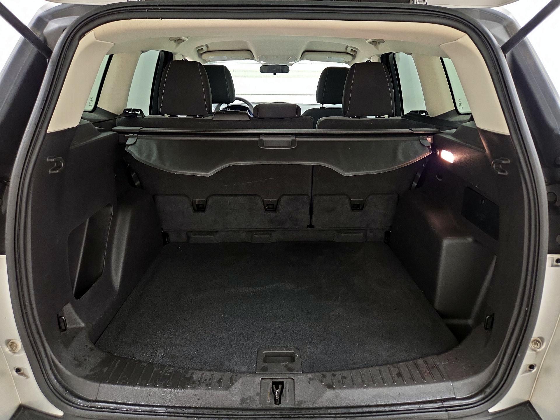 Thumbnail: 2016 Ford Escape - 19
