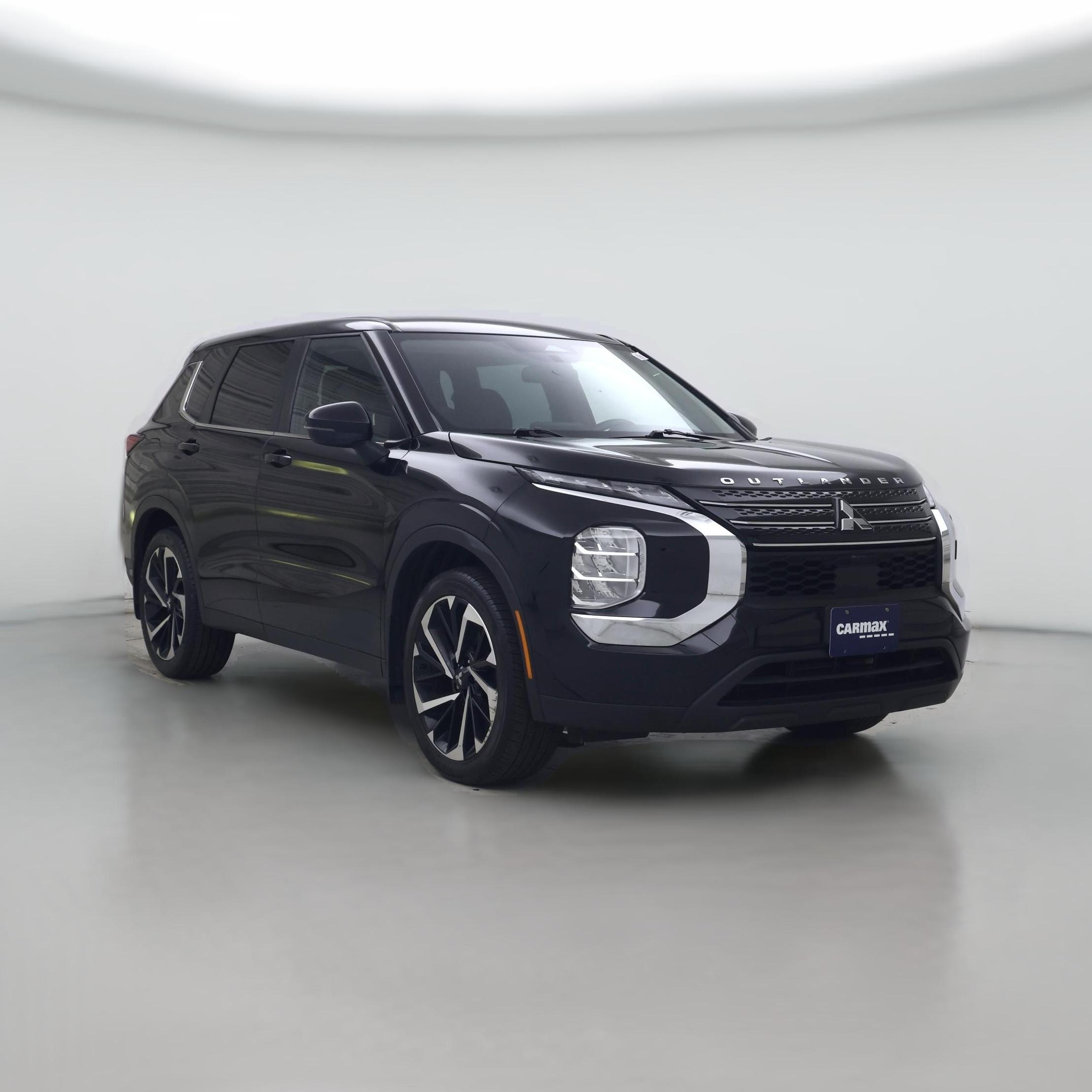 Thumbnail: 2022 Mitsubishi Outlander - 1
