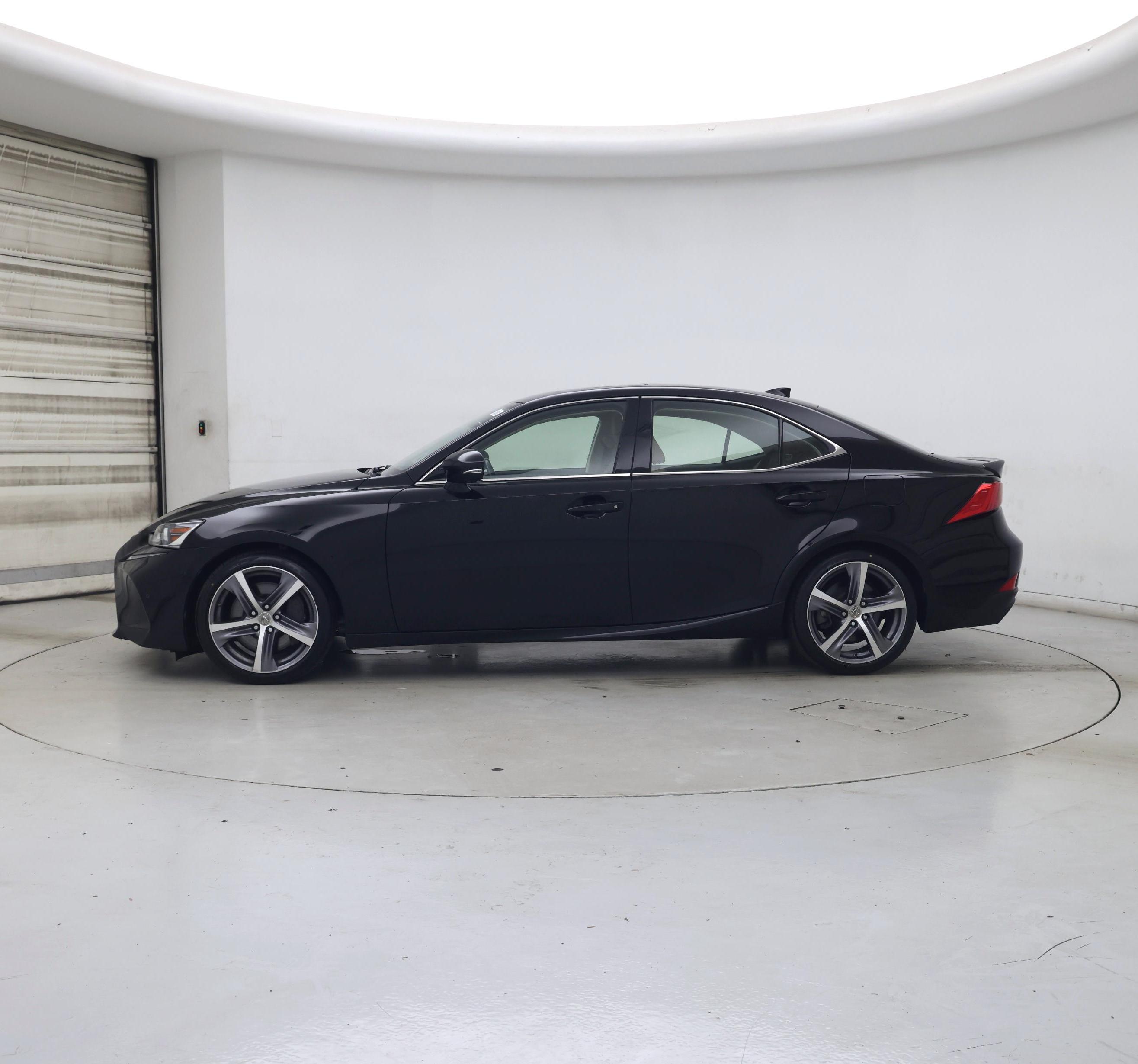 Thumbnail: 2017 Lexus IS - 3
