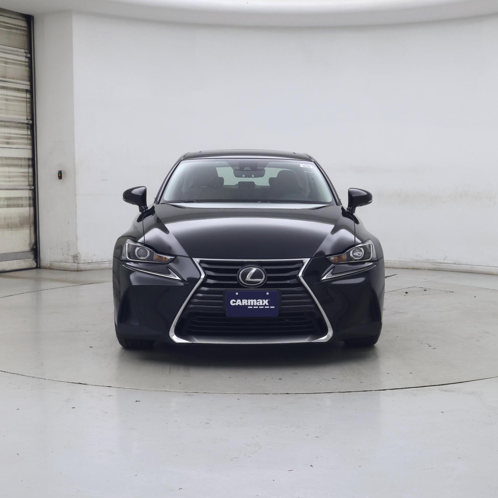Thumbnail: 2017 Lexus IS - 5
