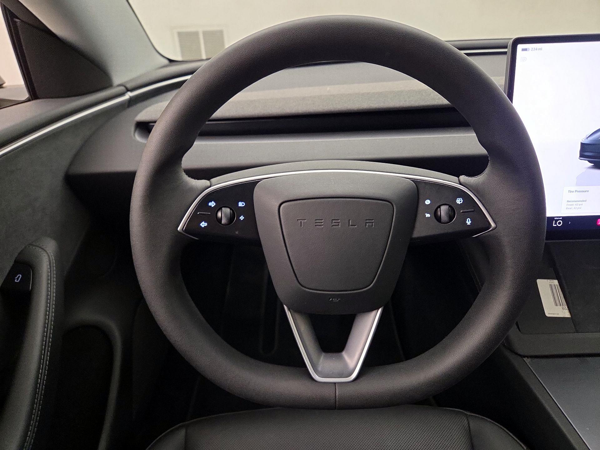 Thumbnail: 2024 Tesla Model 3 - 10