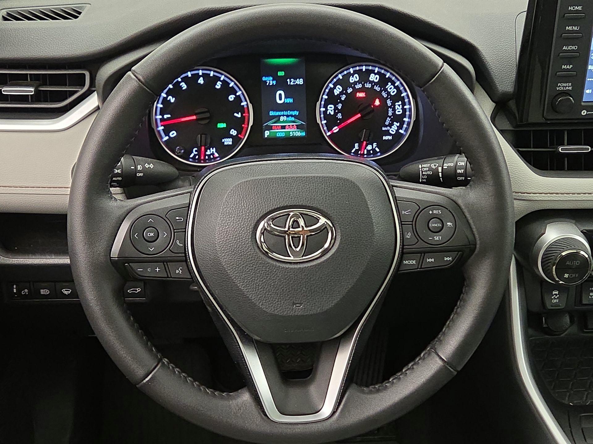 Thumbnail: 2021 Toyota RAV4 - 10