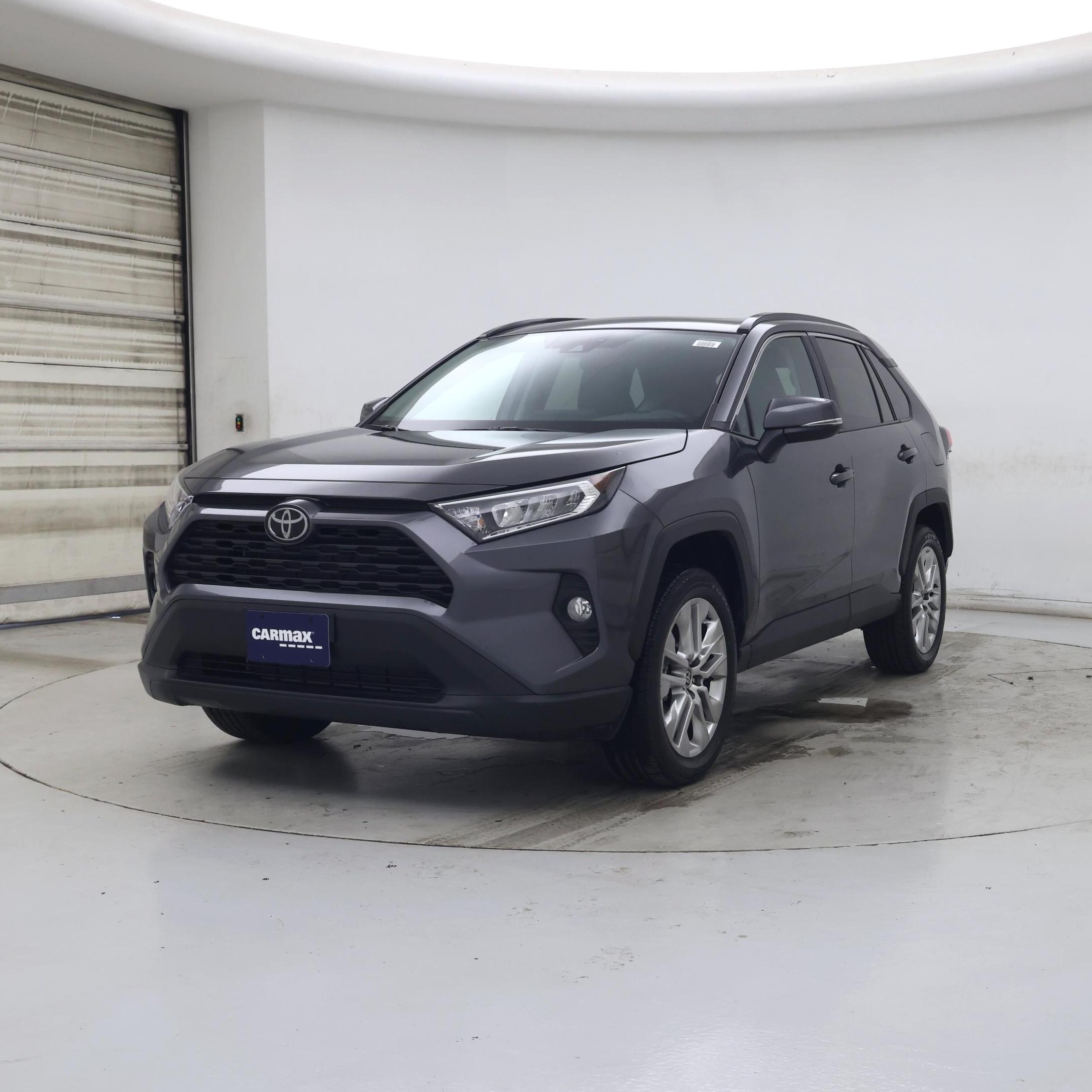 Thumbnail: 2021 Toyota RAV4 - 4