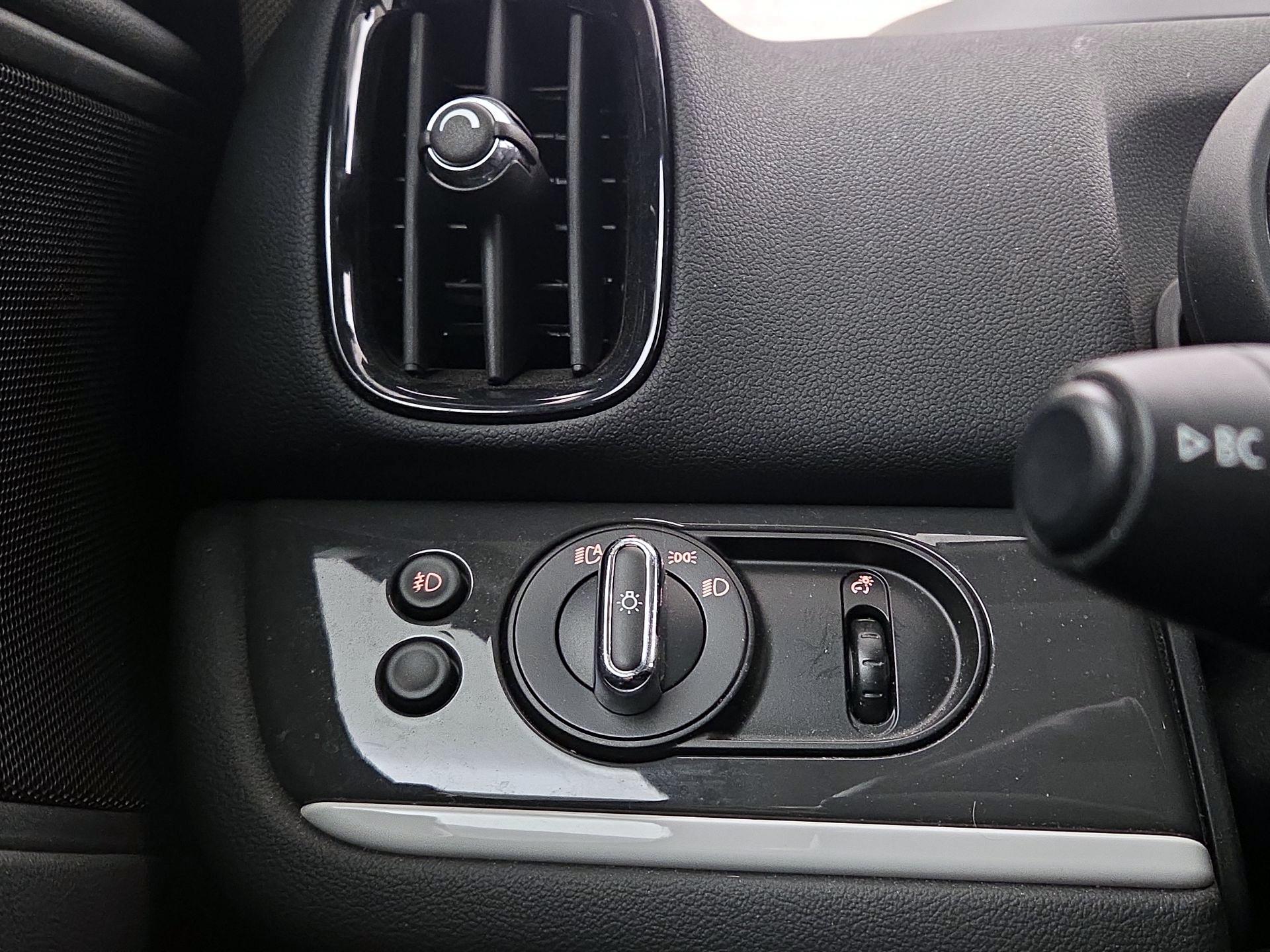 Thumbnail: 2018 MINI Cooper Countryman - 13
