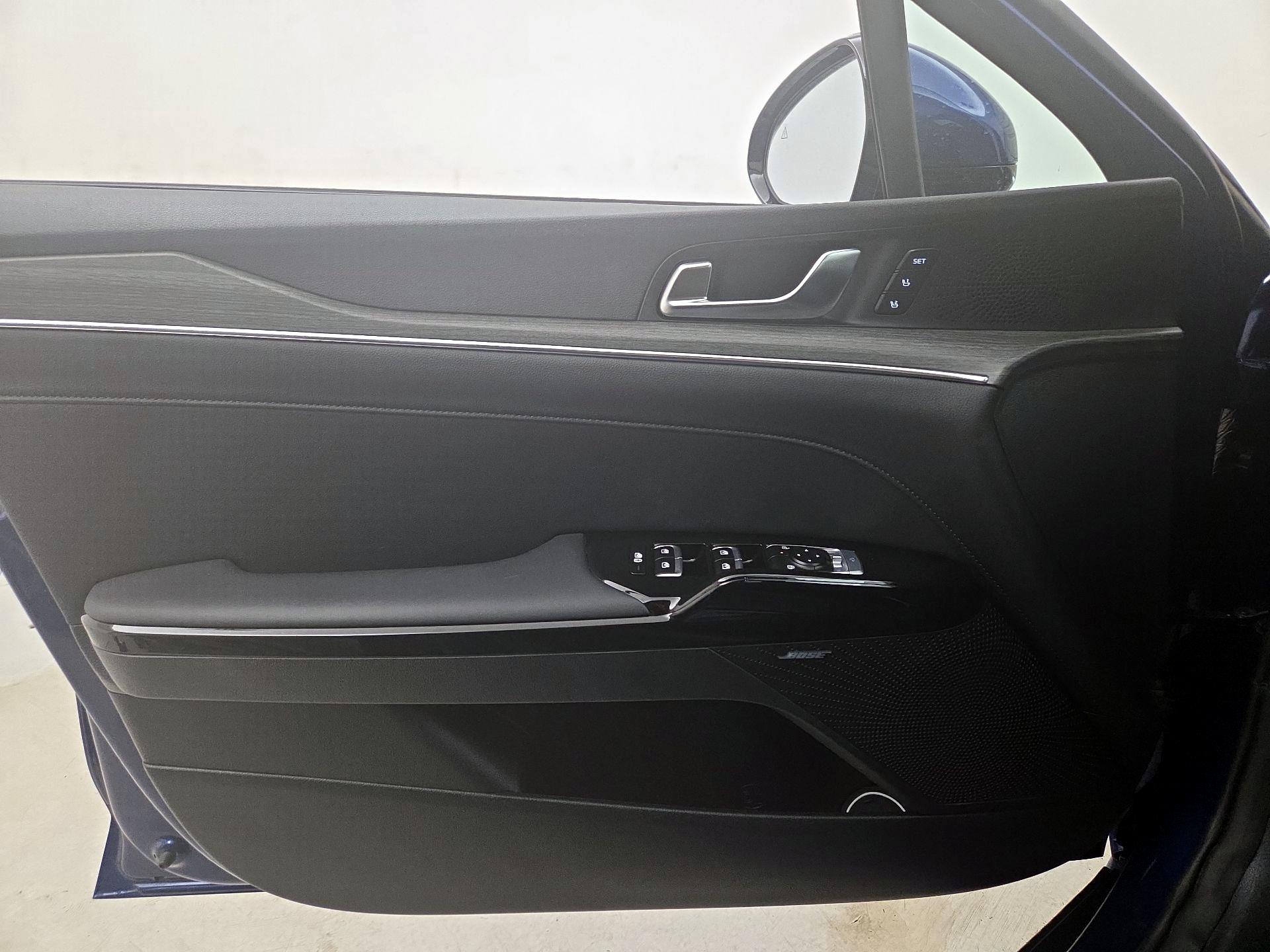 Thumbnail: 2025 Kia K5 - 12