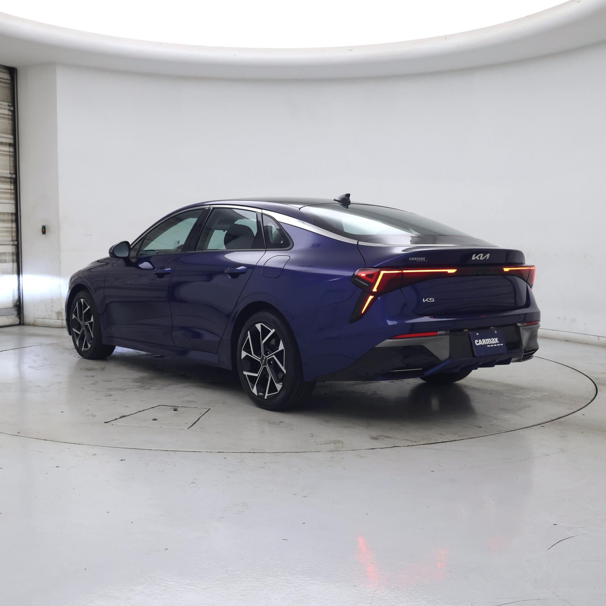 Thumbnail: 2025 Kia K5 - 2