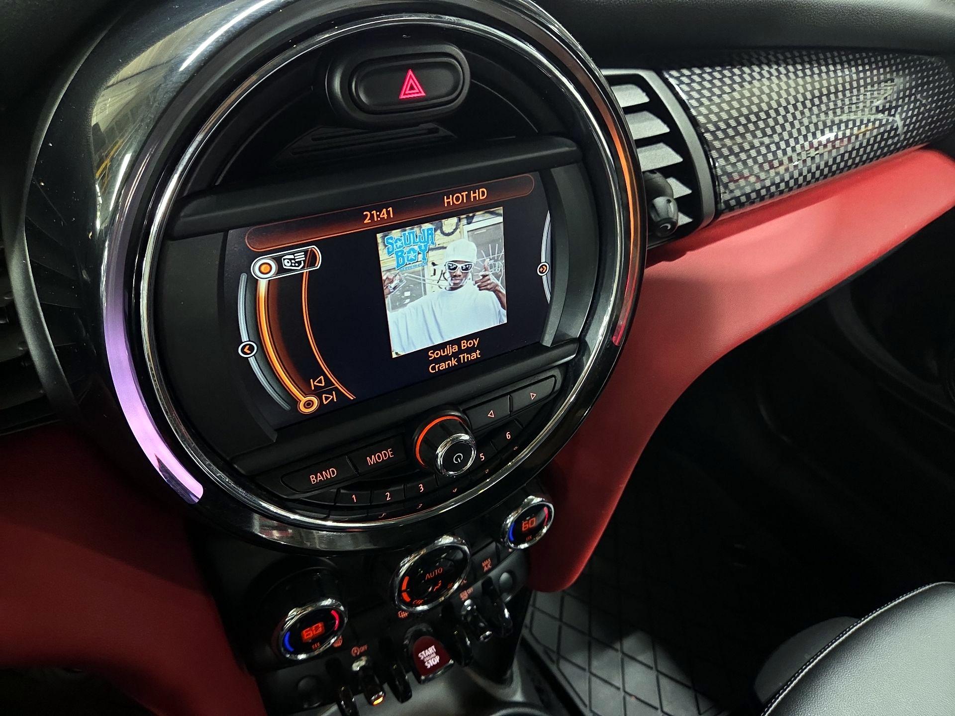 Thumbnail: 2017 MINI Cooper Hardtop - 14