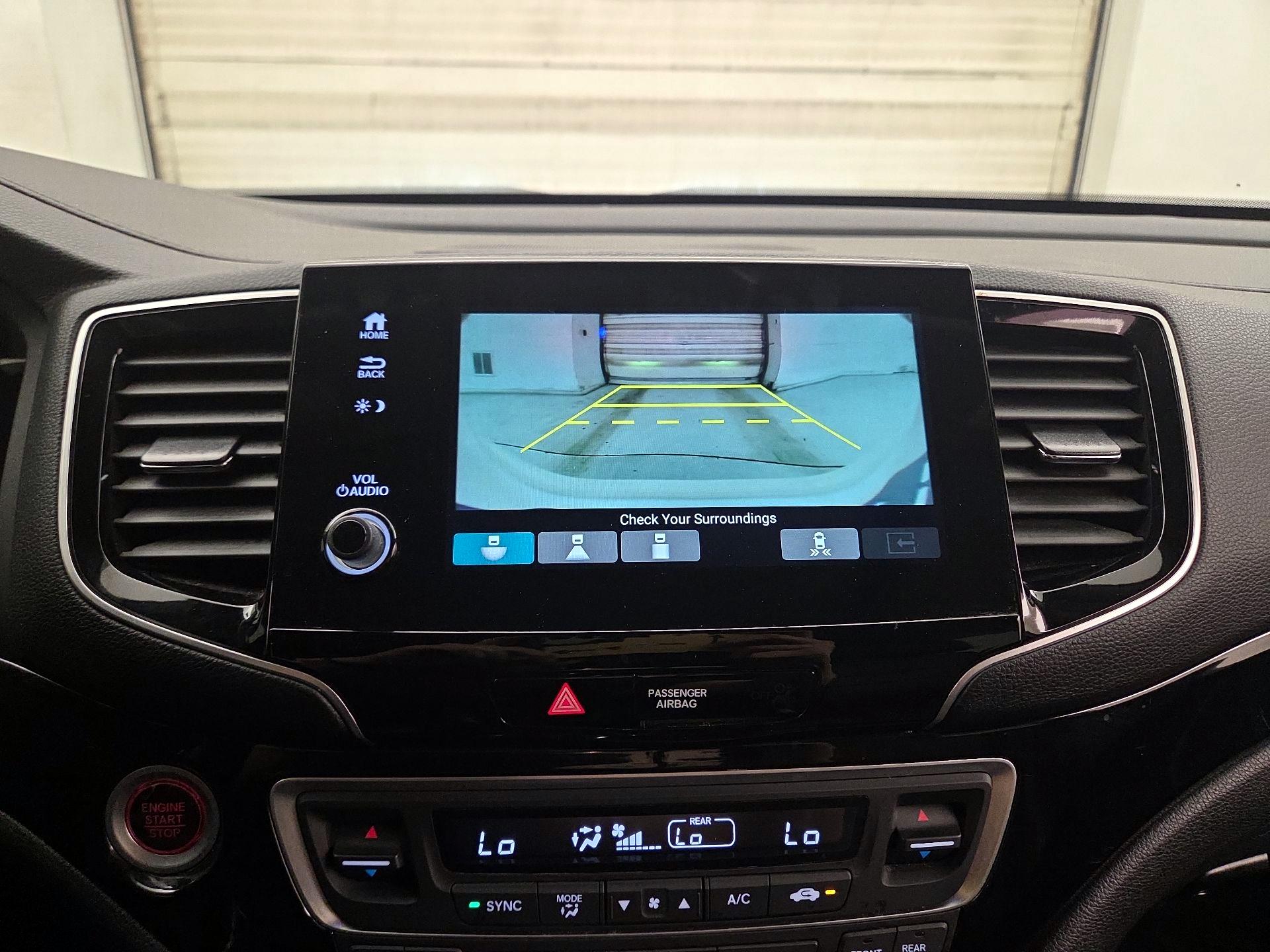 Thumbnail: 2019 Honda Pilot - 15