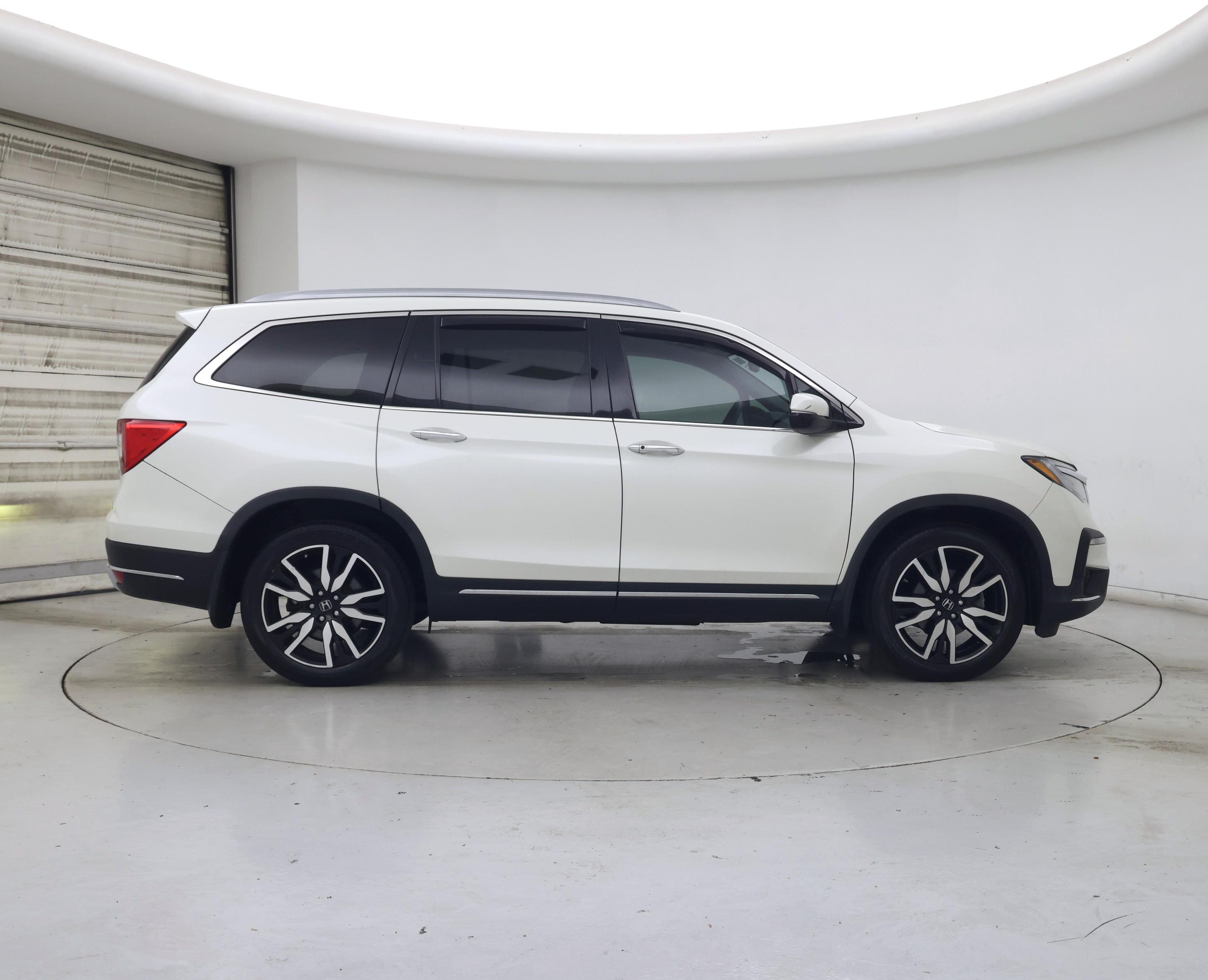 Thumbnail: 2019 Honda Pilot - 7