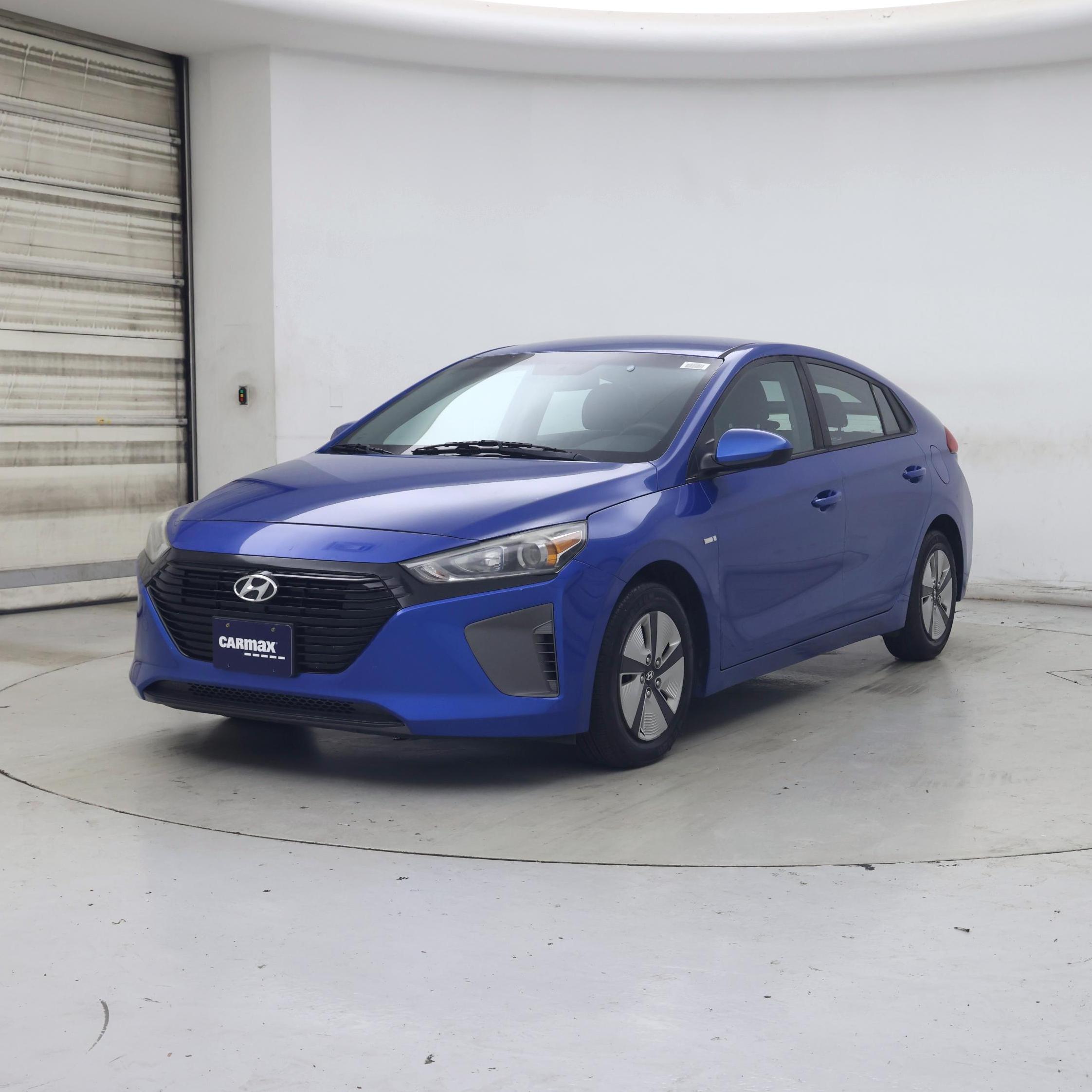 Thumbnail: 2018 Hyundai Ioniq - 4