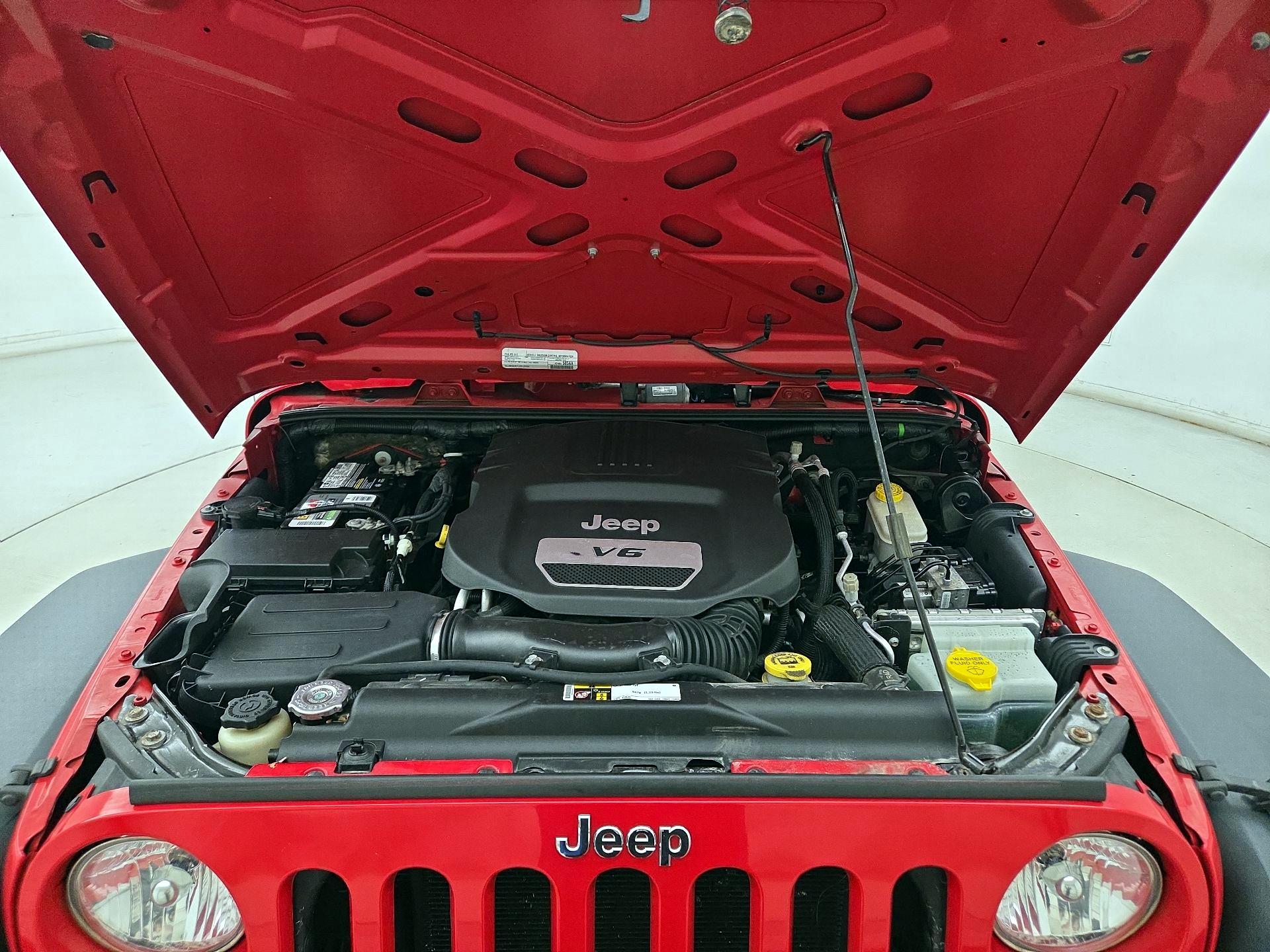 Thumbnail: 2016 Jeep Wrangler - 19