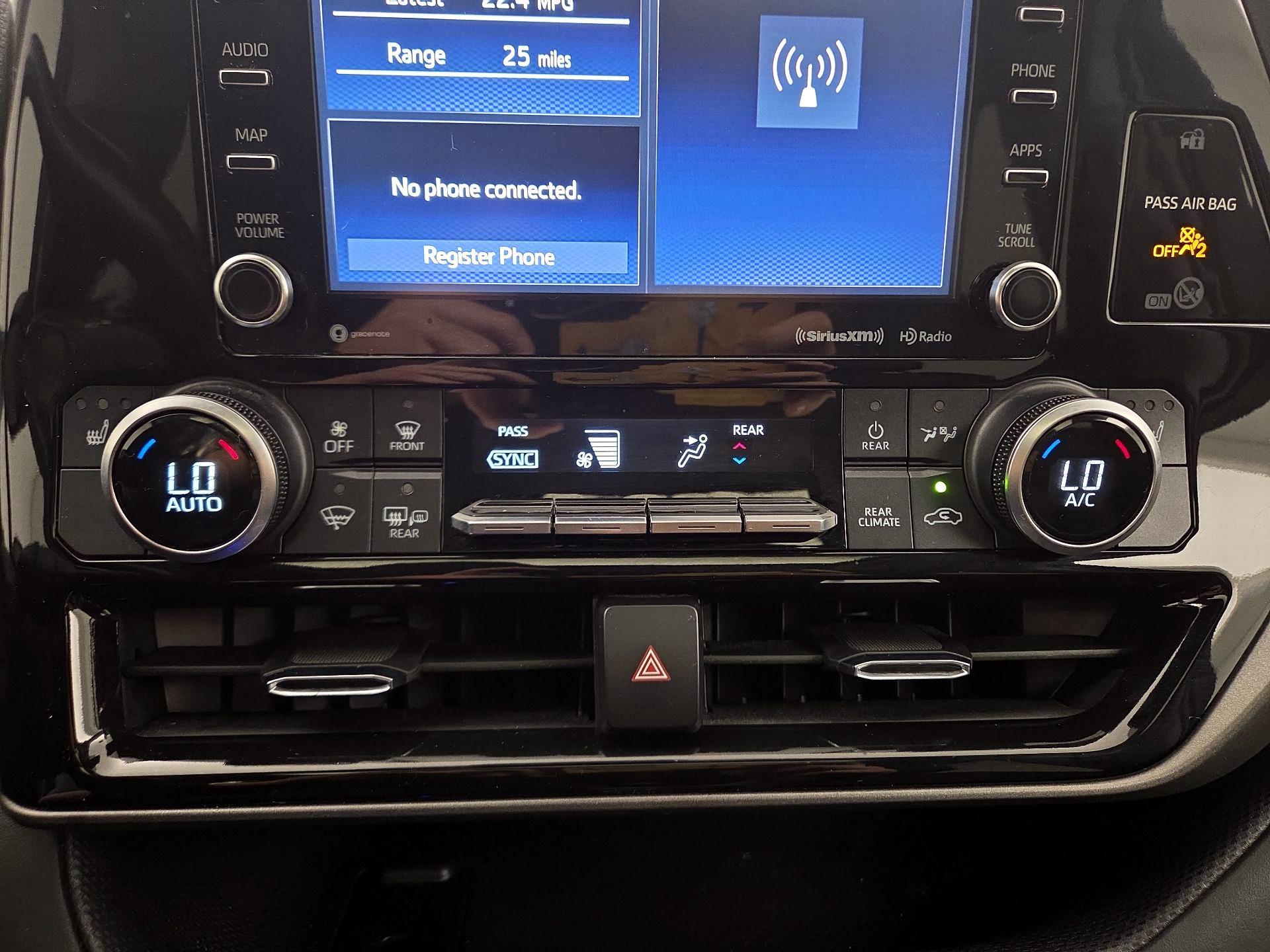 Thumbnail: 2021 Toyota Highlander - 16