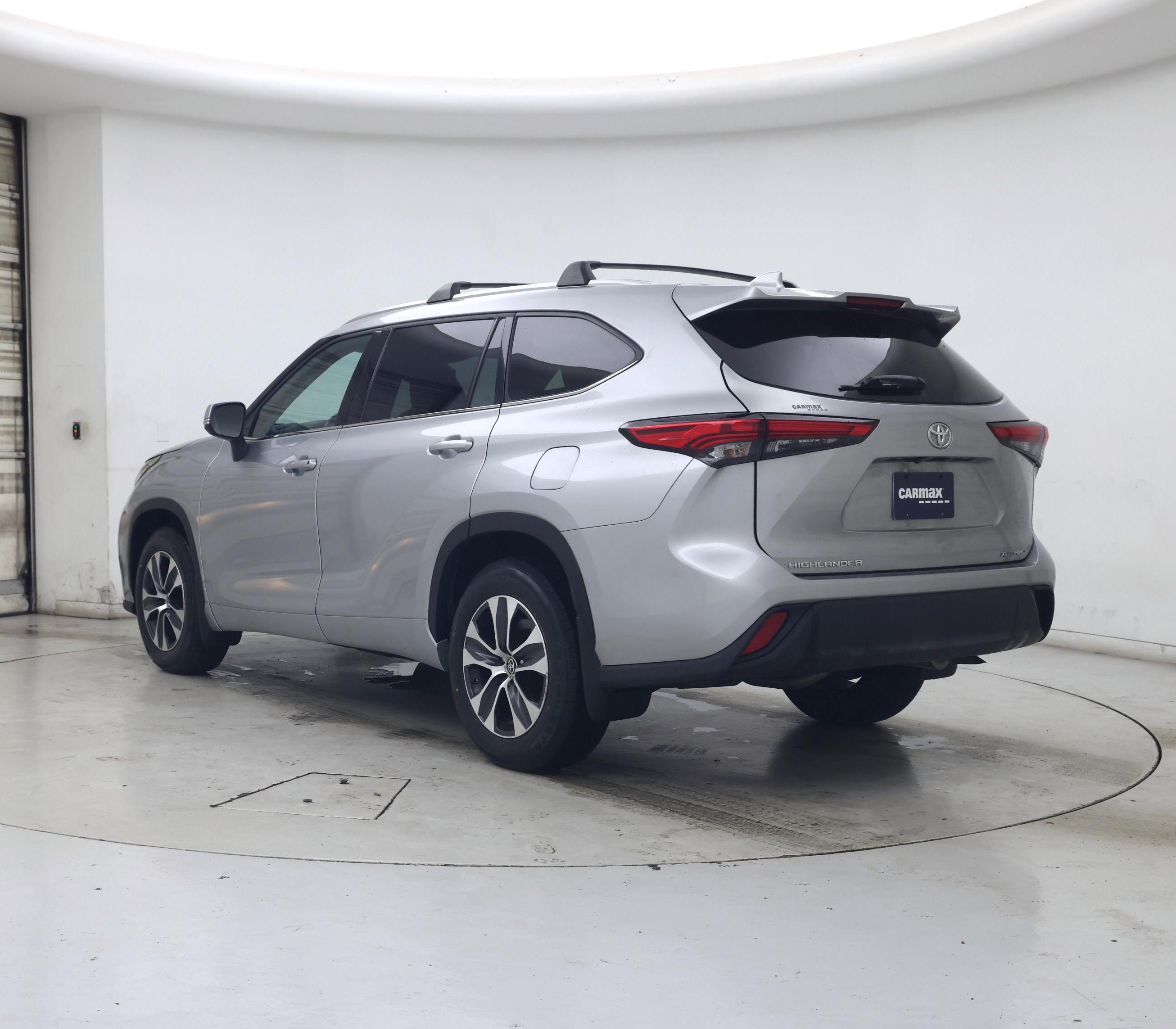 Thumbnail: 2021 Toyota Highlander - 2