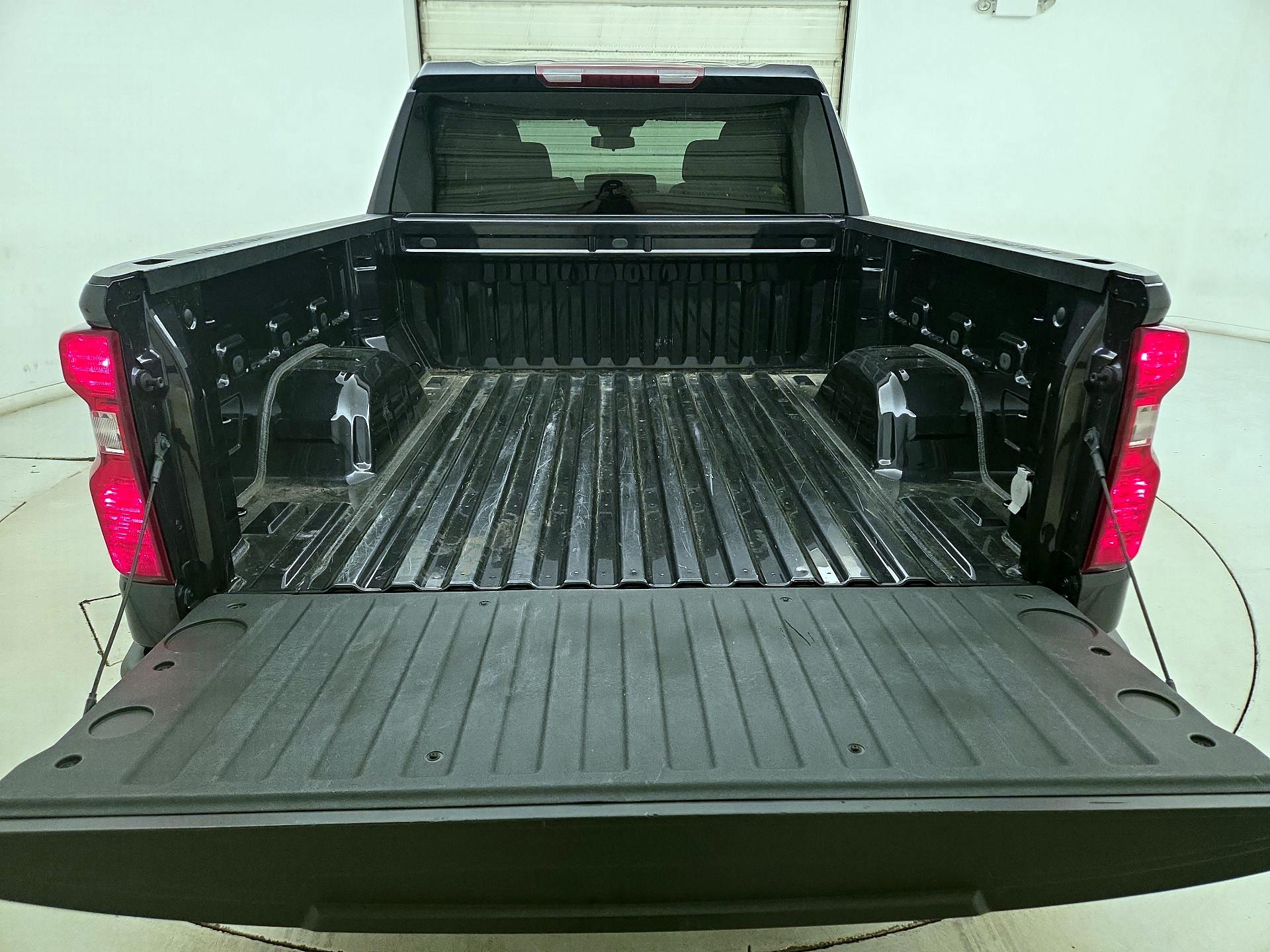 Thumbnail: 2023 Chevrolet Silverado 1500 - 20