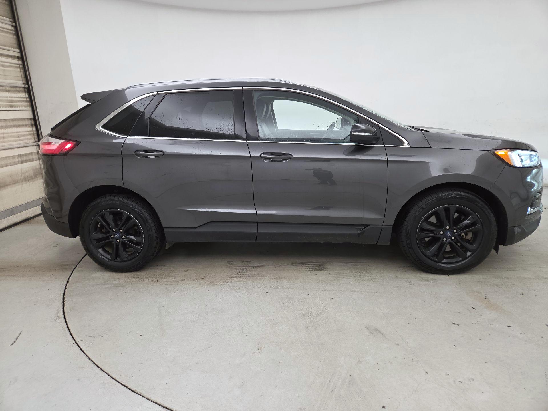 Thumbnail: 2020 Ford Edge - 4