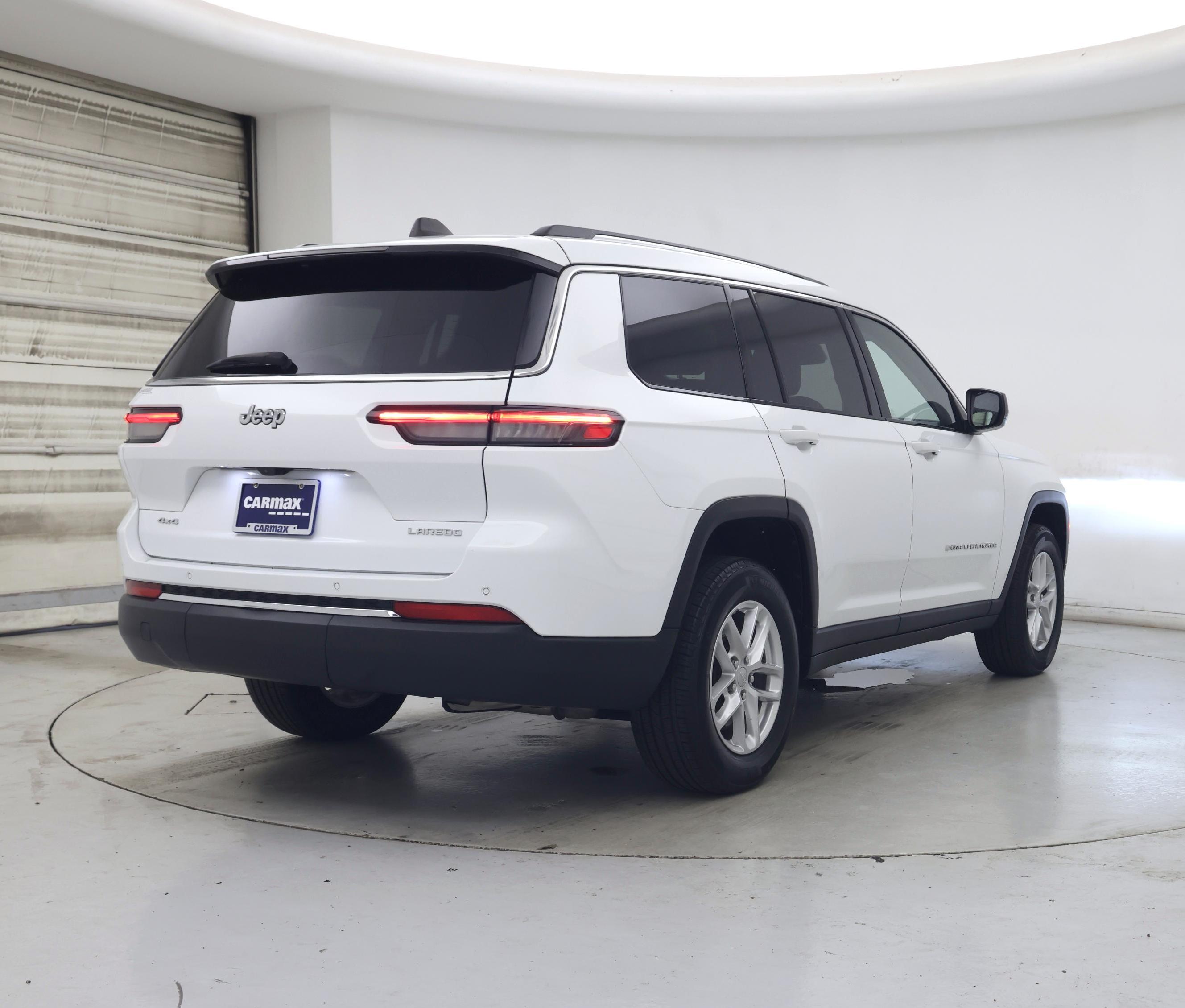 Thumbnail: 2023 Jeep Grand Cherokee L - 8