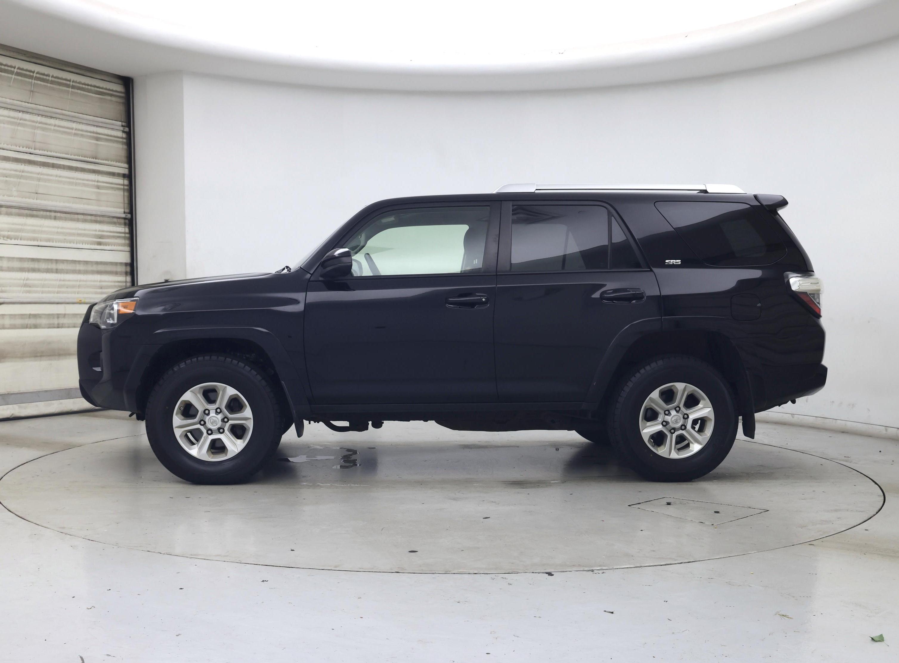 Thumbnail: 2018 Toyota 4Runner - 3