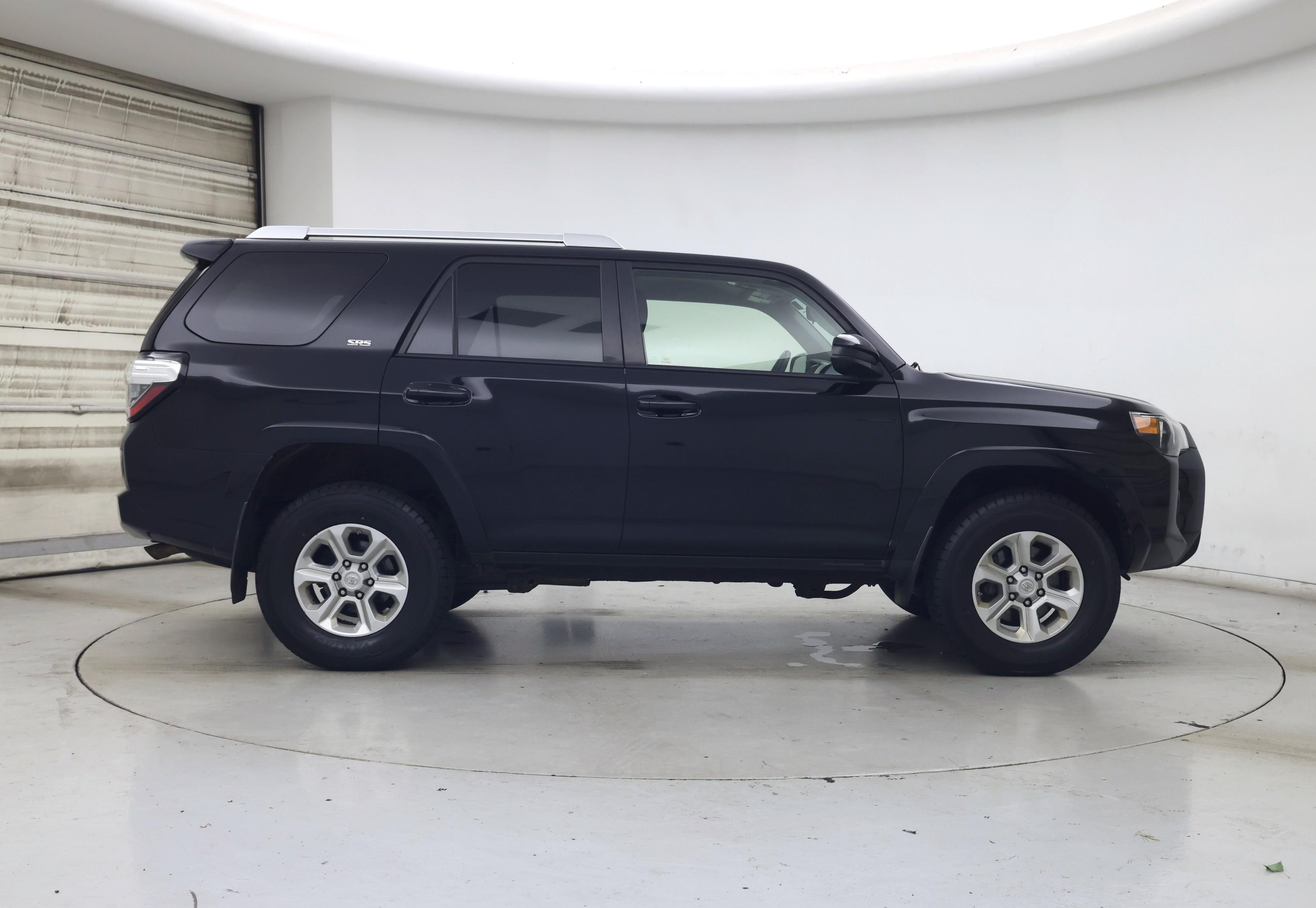 Thumbnail: 2018 Toyota 4Runner - 7