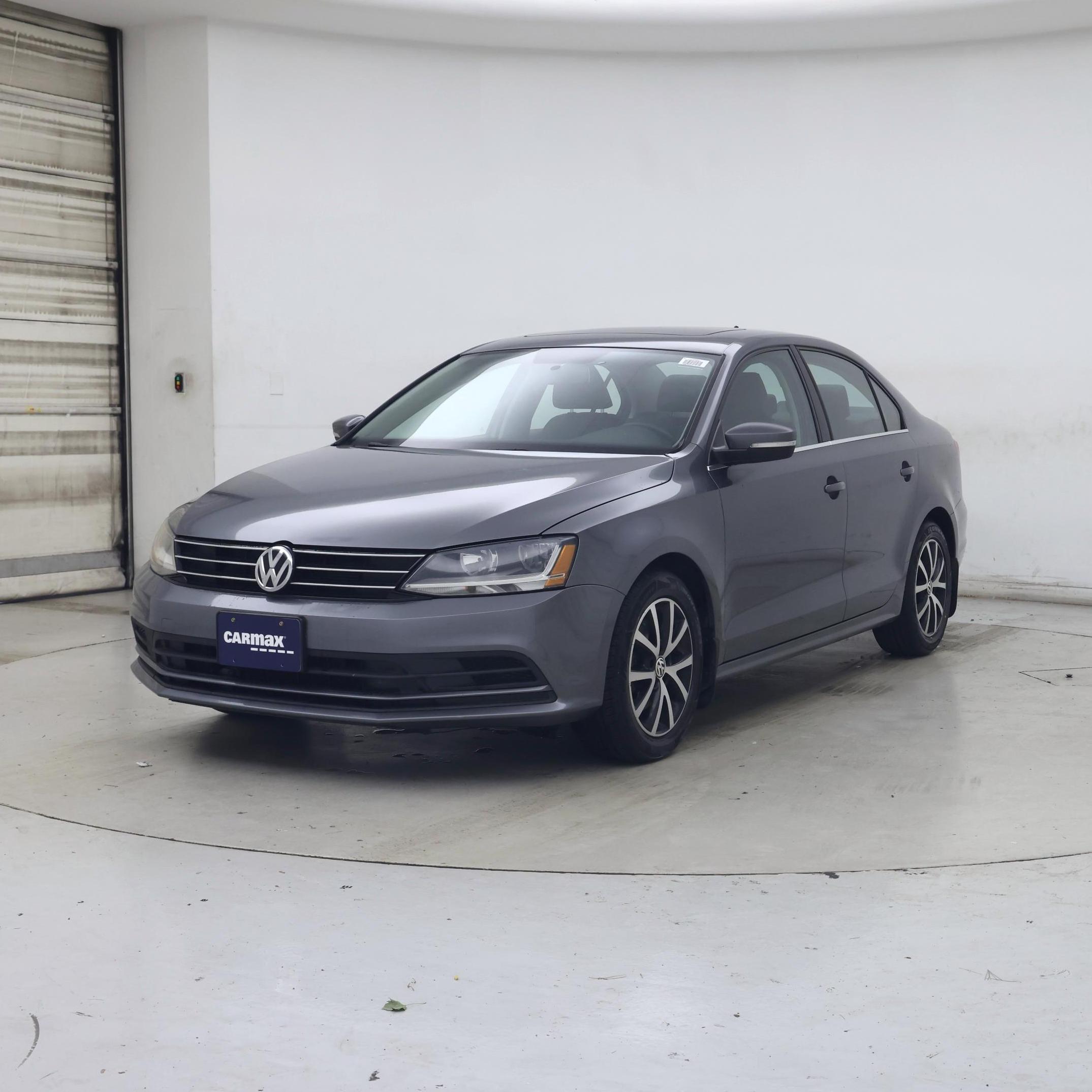 Thumbnail: 2017 Volkswagen Jetta - 4
