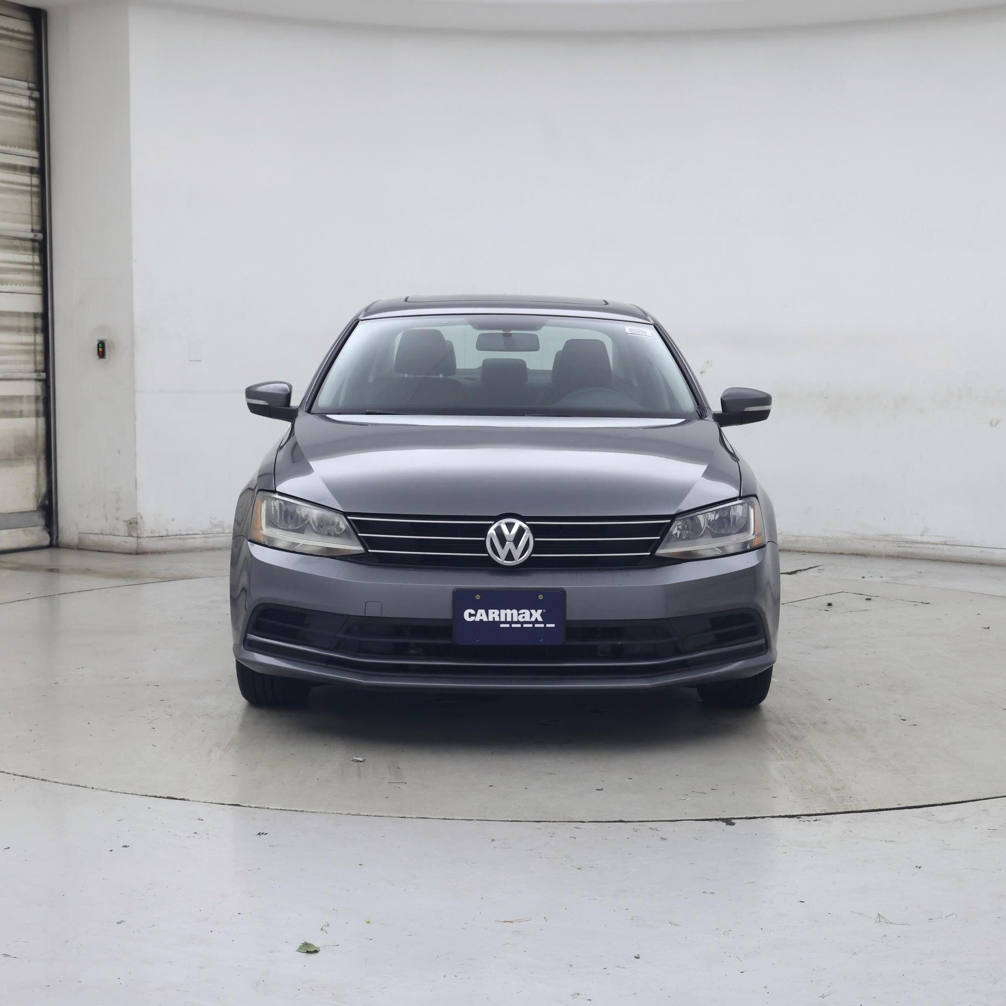 Thumbnail: 2017 Volkswagen Jetta - 5