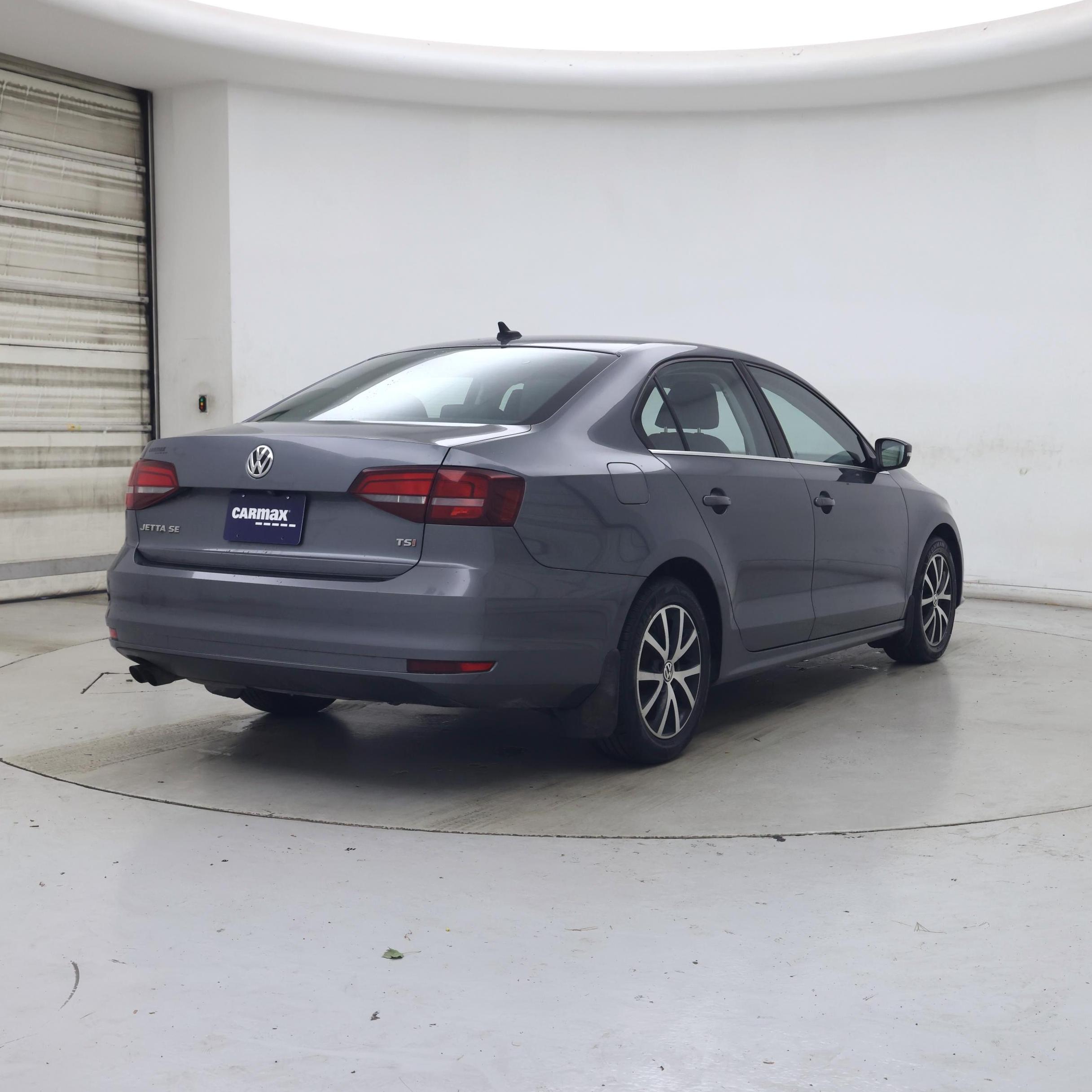 Thumbnail: 2017 Volkswagen Jetta - 8