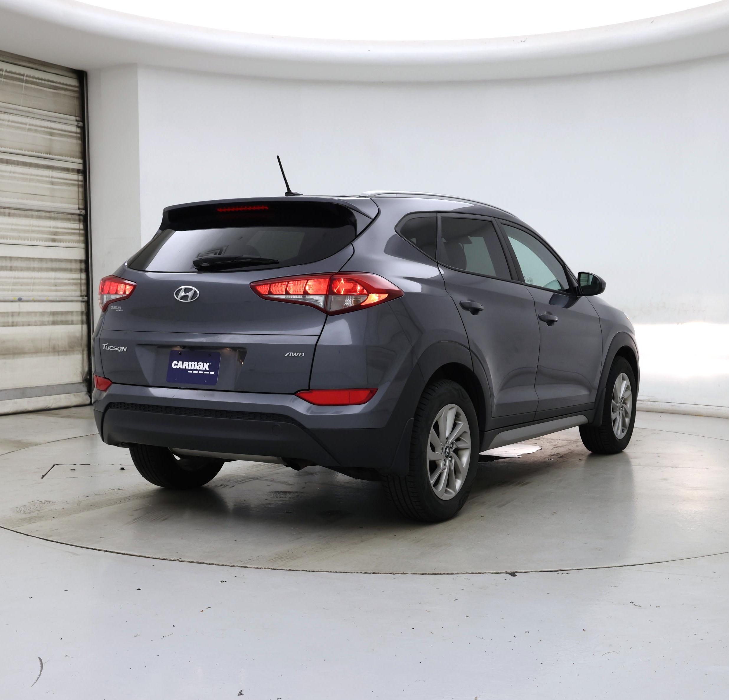 Thumbnail: 2017 Hyundai Tucson - 8