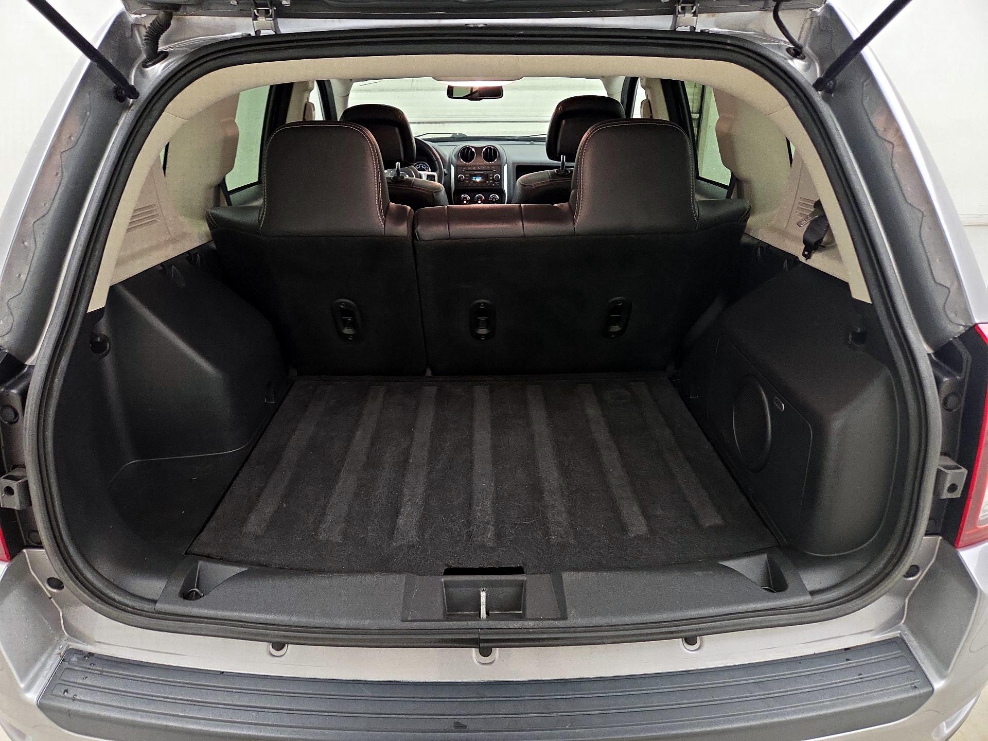 Thumbnail: 2016 Jeep Compass - 18