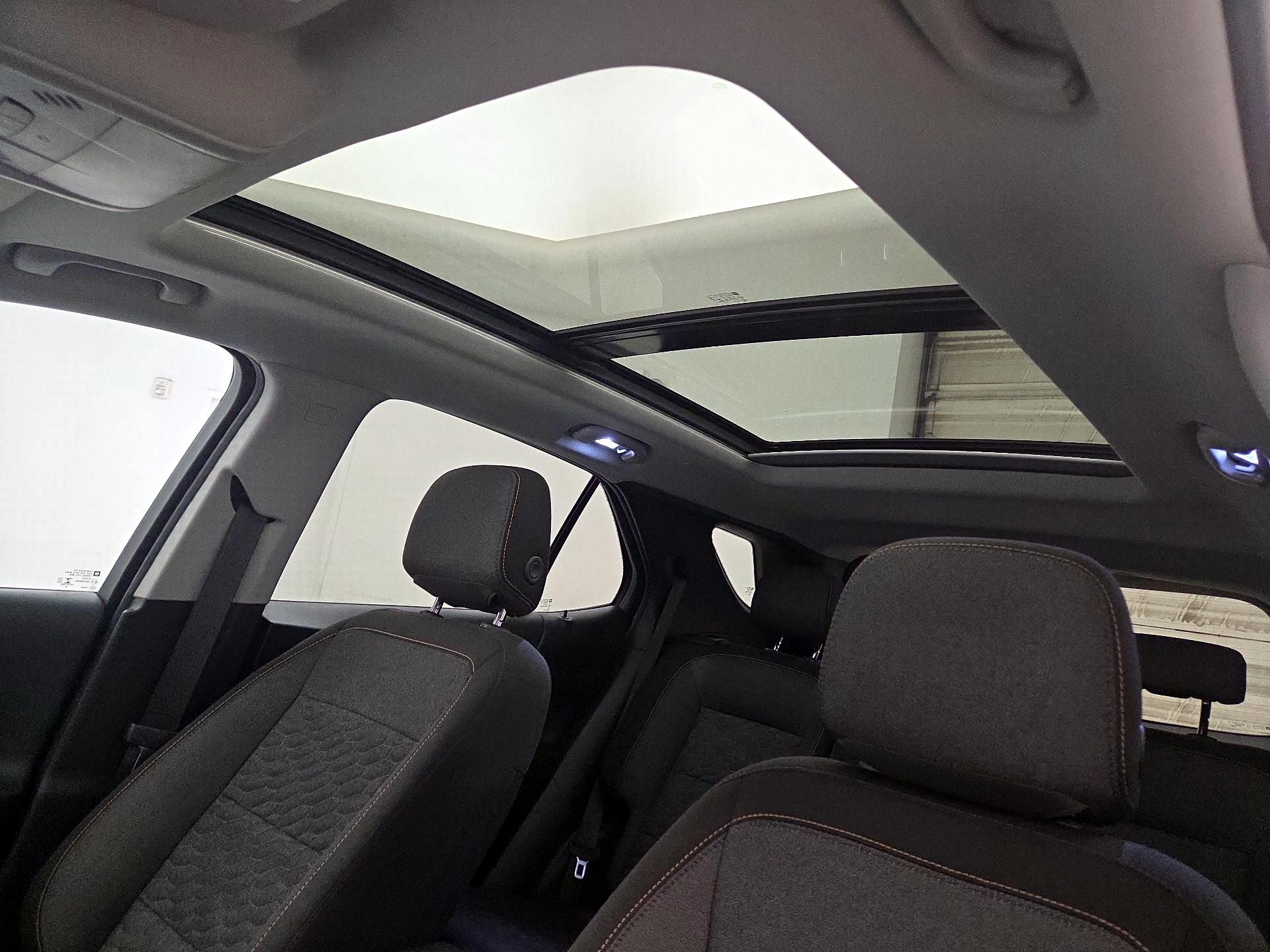 Thumbnail: 2019 Chevrolet Equinox - 20