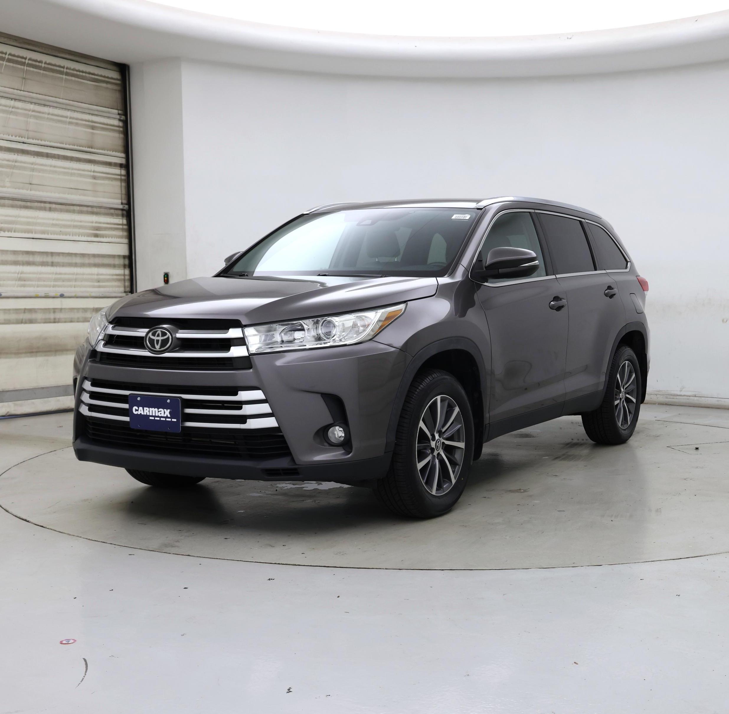 Thumbnail: 2019 Toyota Highlander - 4