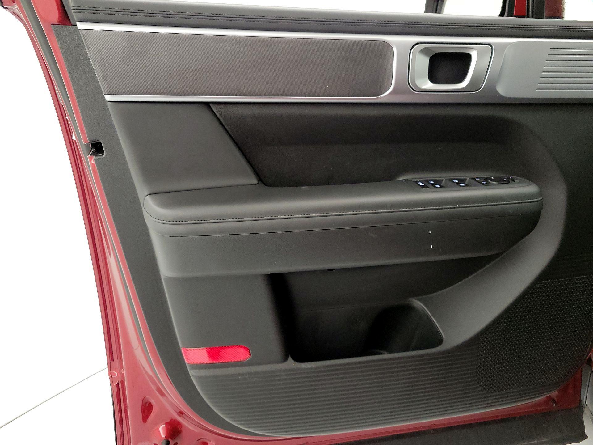 Thumbnail: 2024 Hyundai Santa Fe - 12