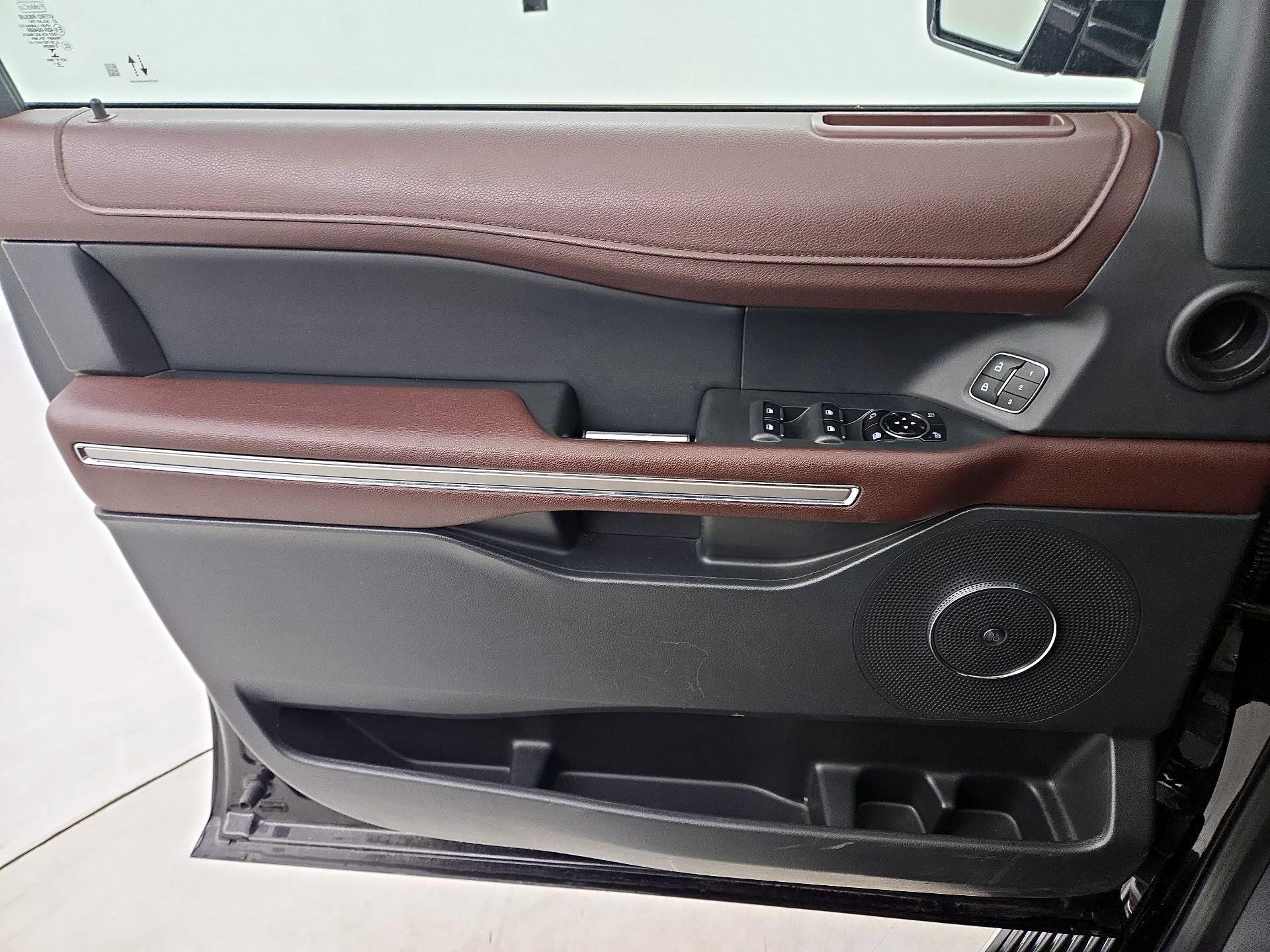 Thumbnail: 2023 Ford Expedition MAX - 12